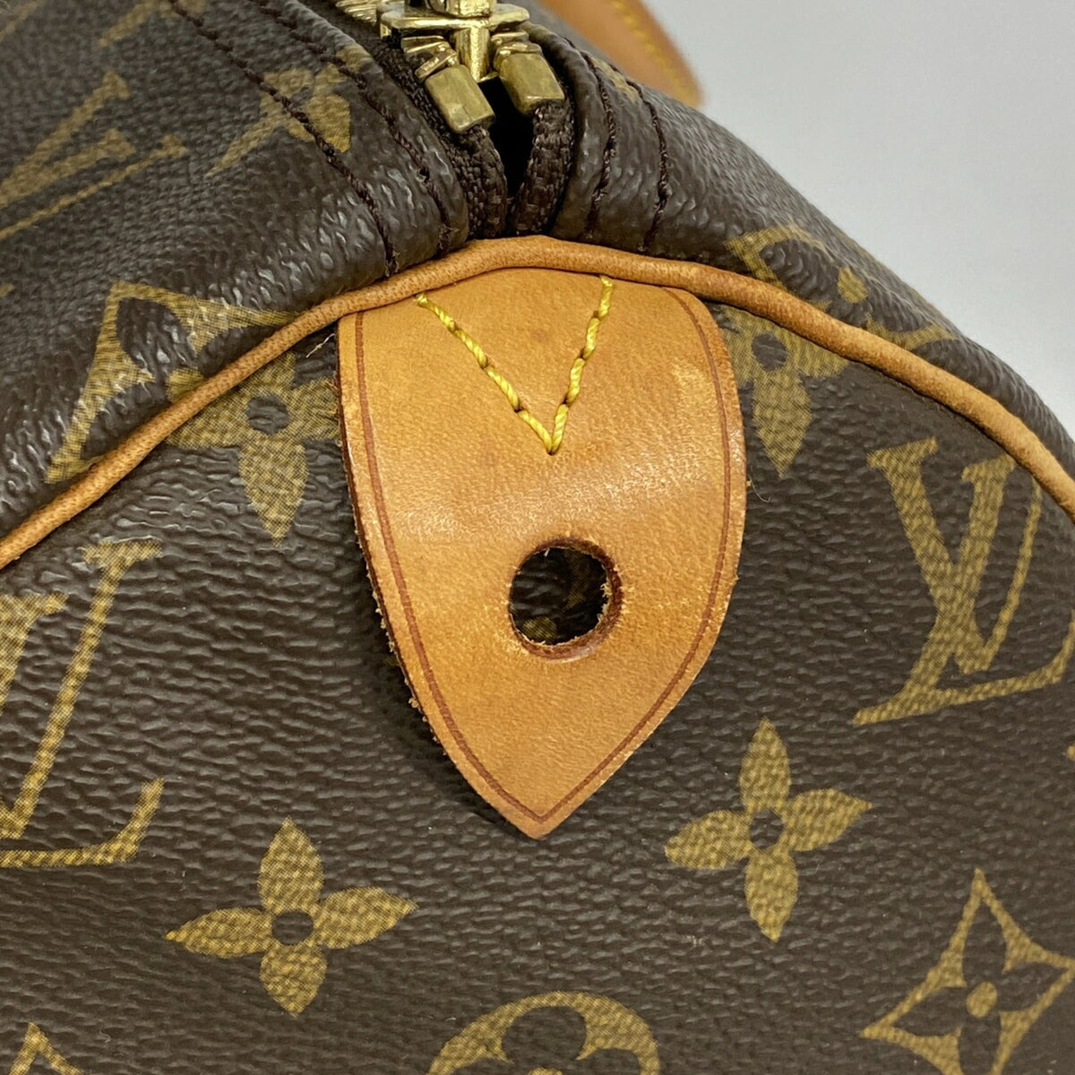 Louis Vuitton Brown Handbag (Pre-Owned)