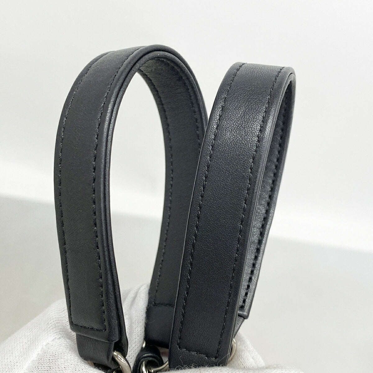 Chanel Black Patent Leather Tote Bag (Pre-Owned)