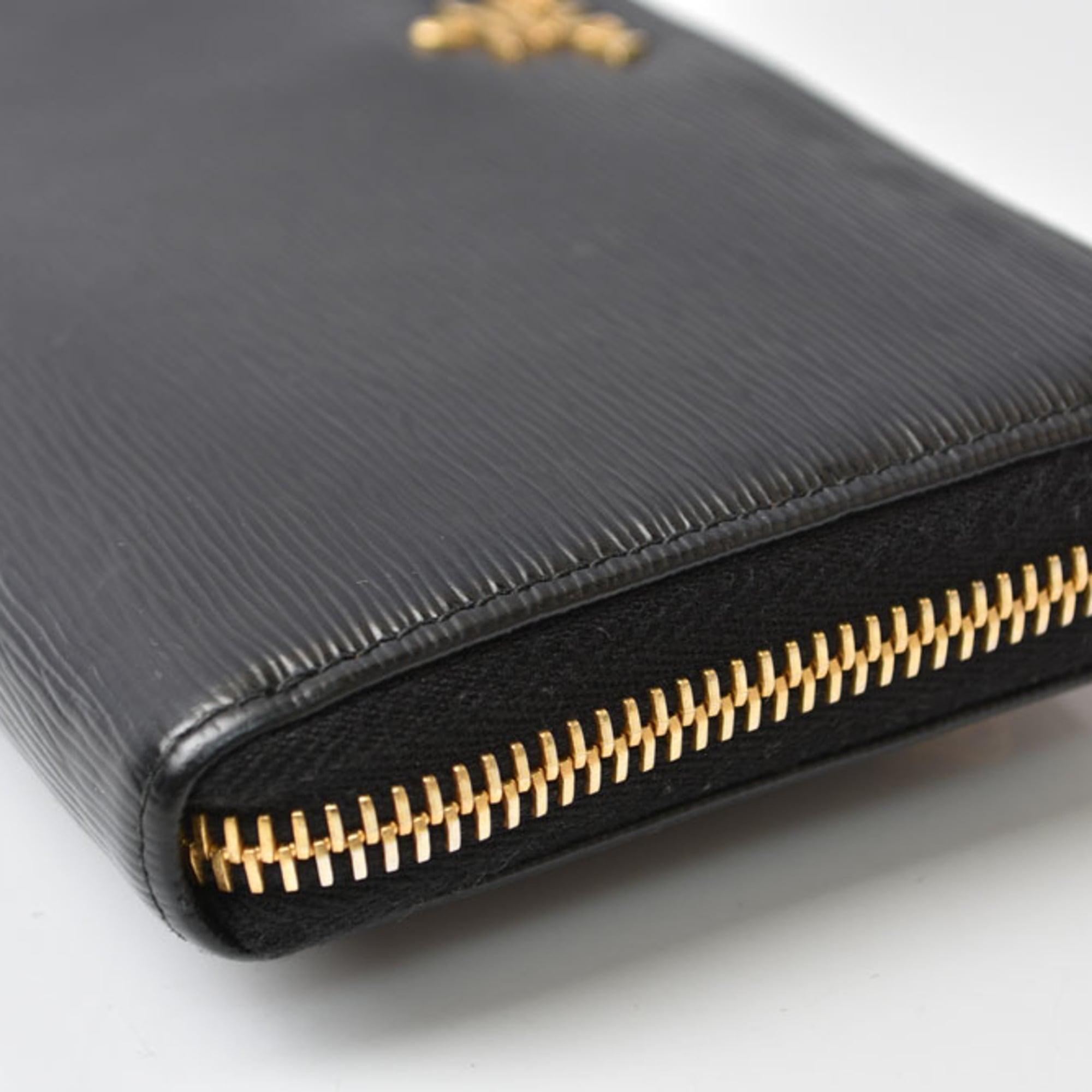 Prada Black Vitello Move Leather Coin Purse/Coin Case (Pre-Owned)