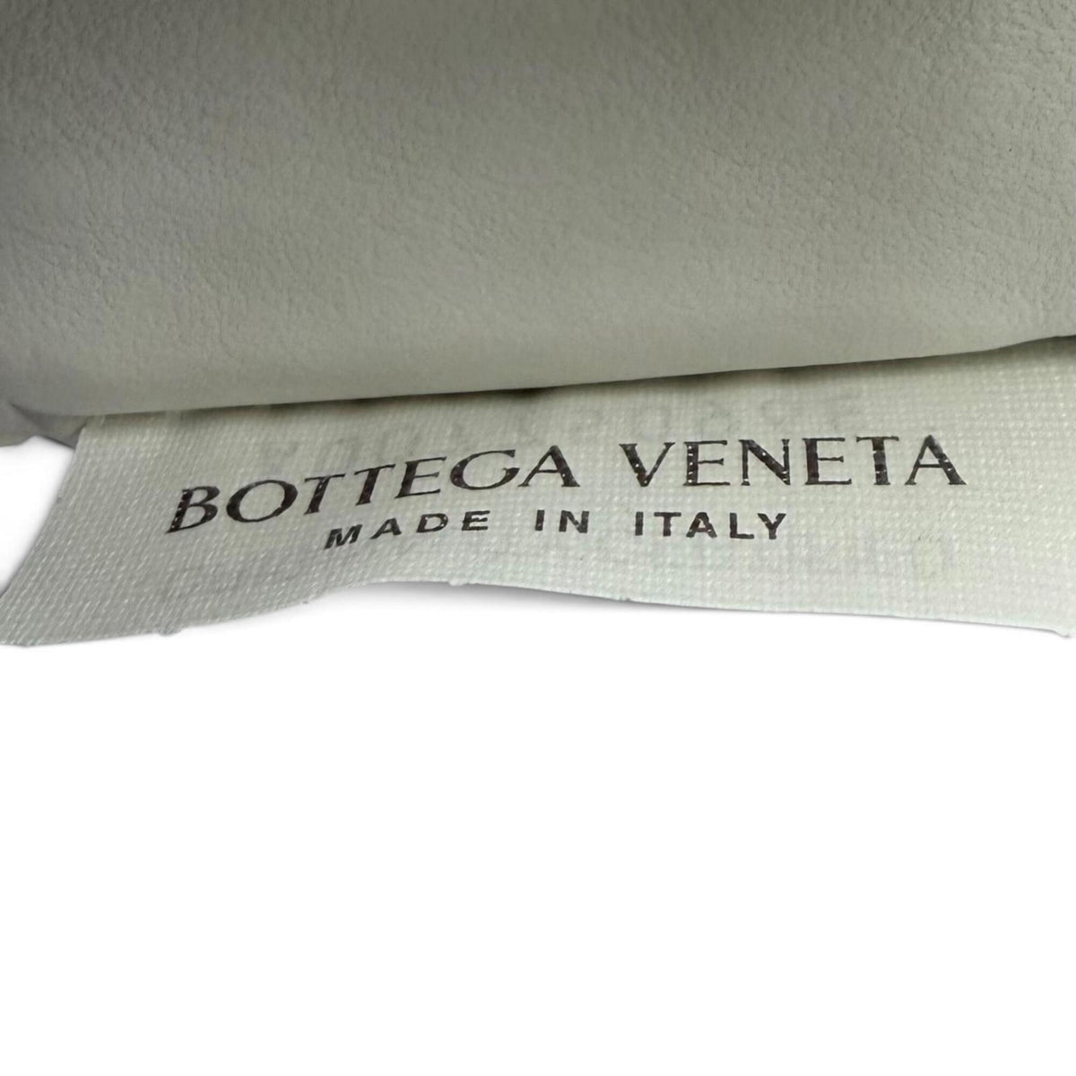Bottega Veneta Red Color White Leather Handbag (Pre-Owned)