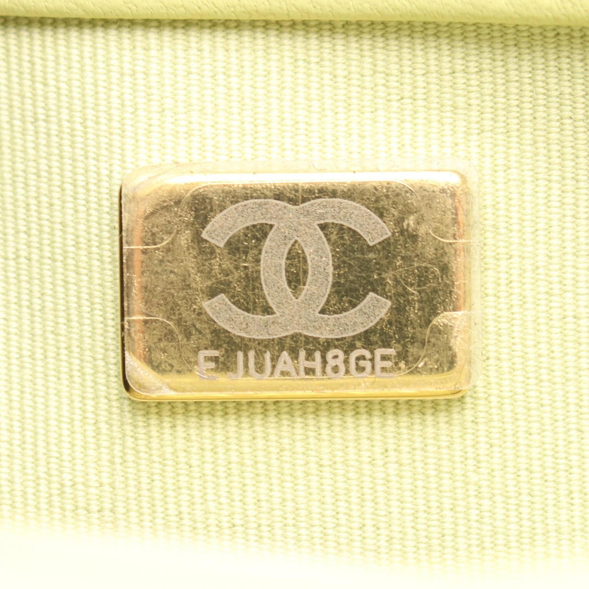 Chanel Green Leather Handbag Shoulder Bag (Pre-Owned)