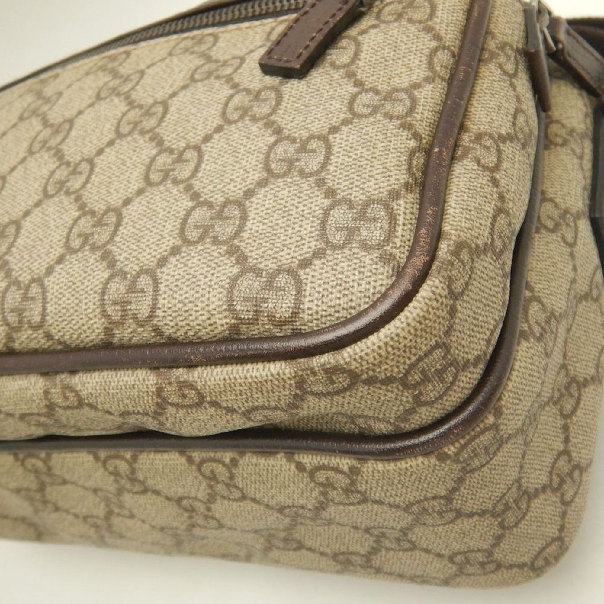 Gucci Brown Gg Supreme Shoulder Bag (Pre-Owned)