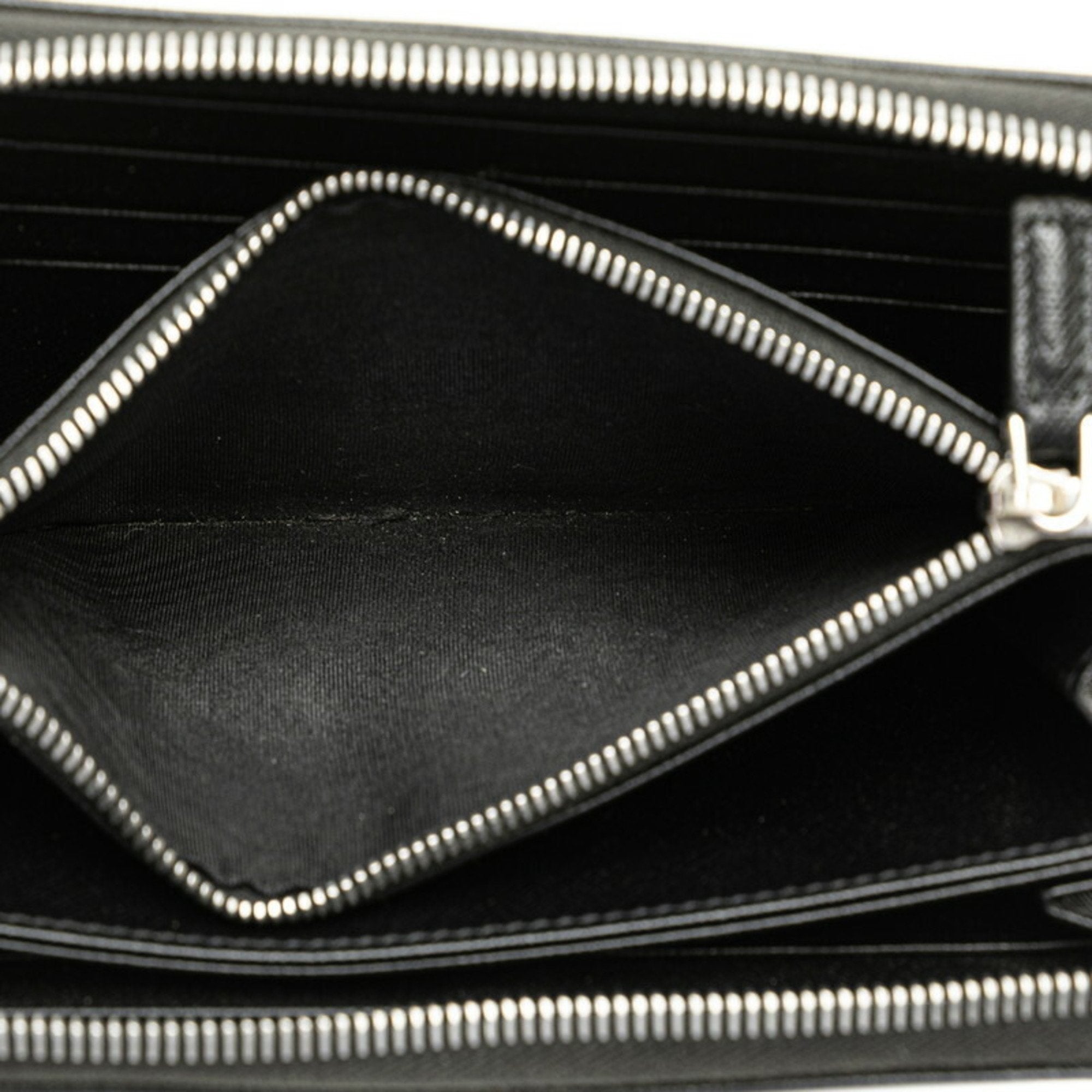 Prada Black Leather Coin Purse/Coin Case (Pre-Owned)