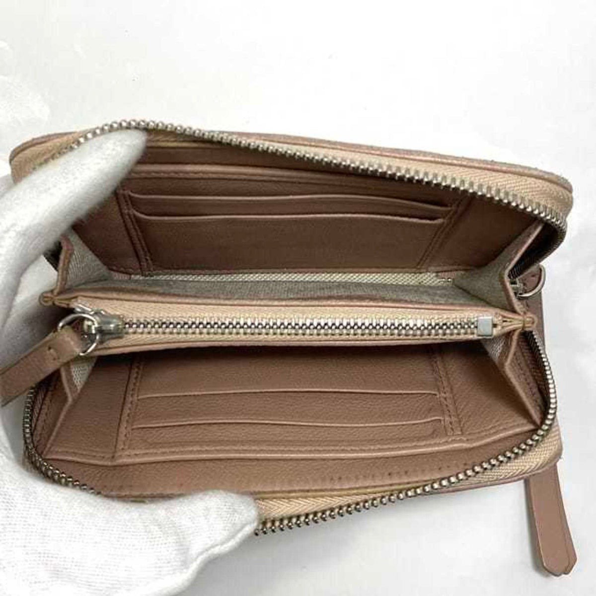 Jimmy Choo Pink Beige Leather Wallet (Bi-Fold) (Pre-Owned)