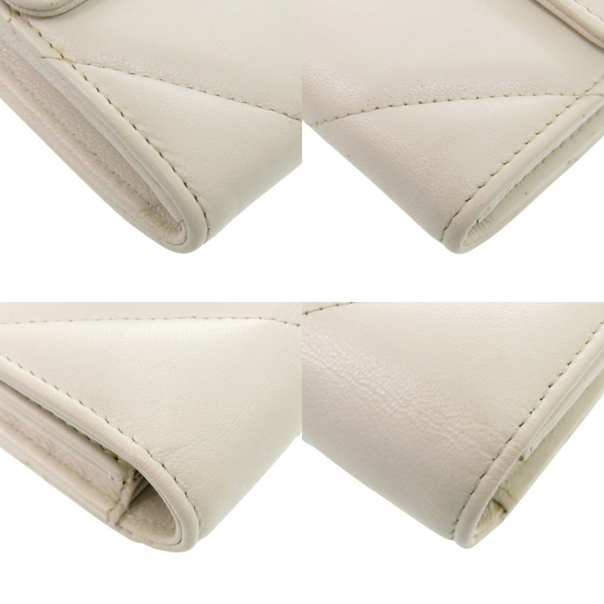 Chanel White Leather Long Wallet (Tri-Fold) (Pre-Owned)
