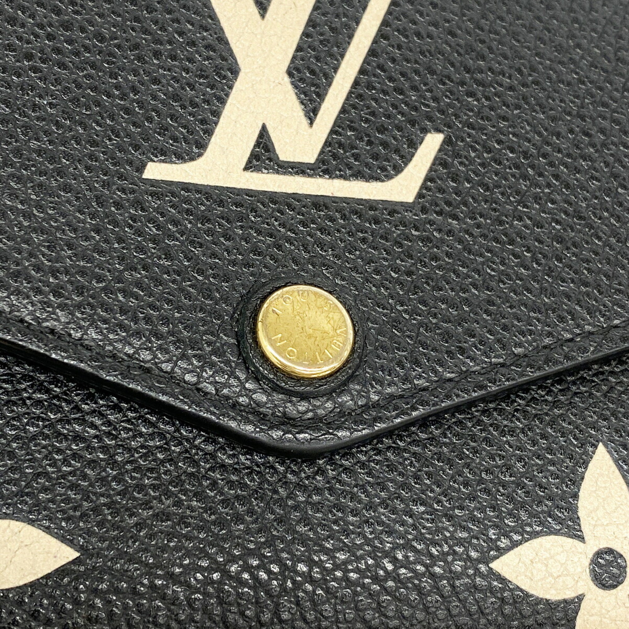 Louis Vuitton Beige Black Long Wallet (Bi-Fold) (Pre-Owned)