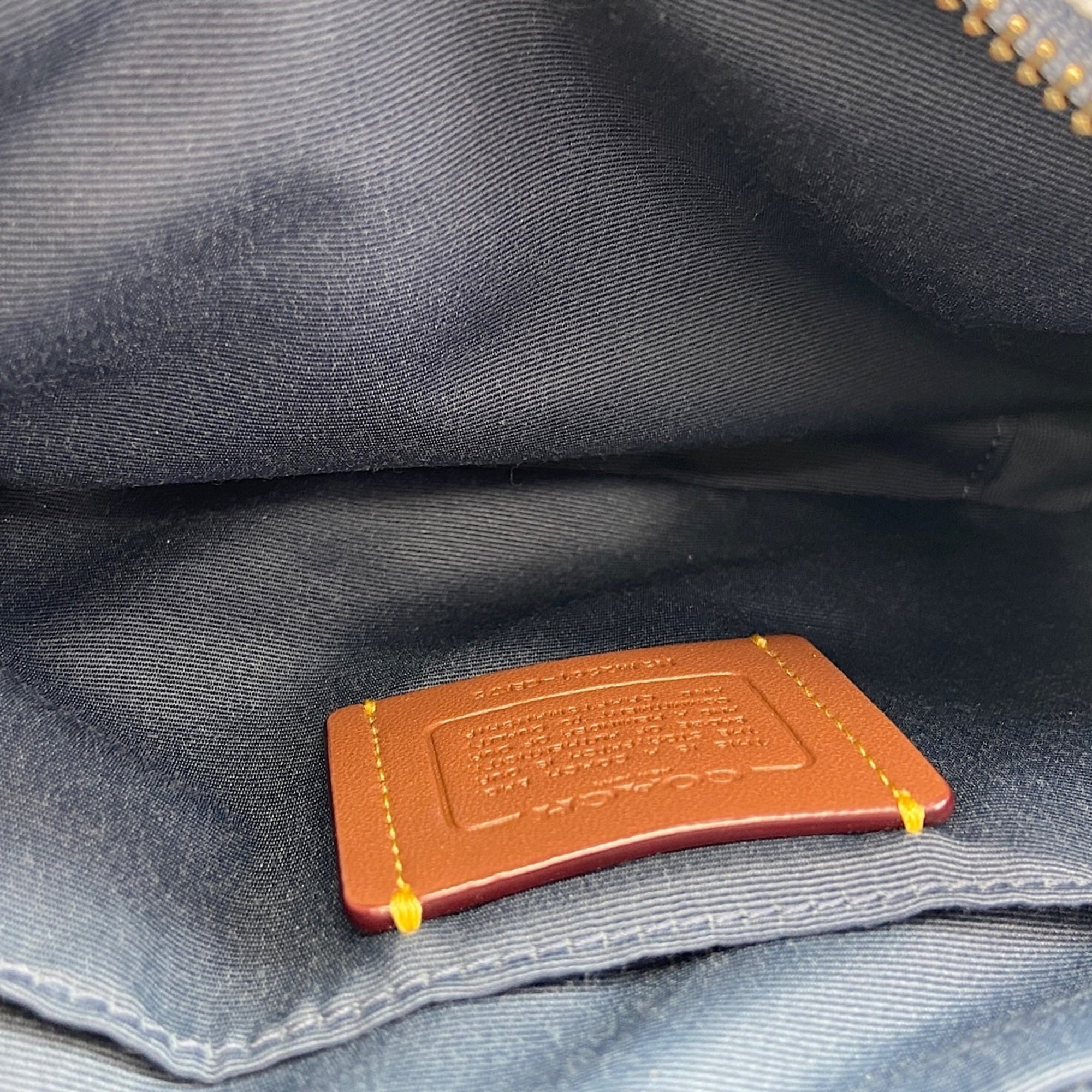 Coach Blue Shoulder Bag (Pre-Owned)