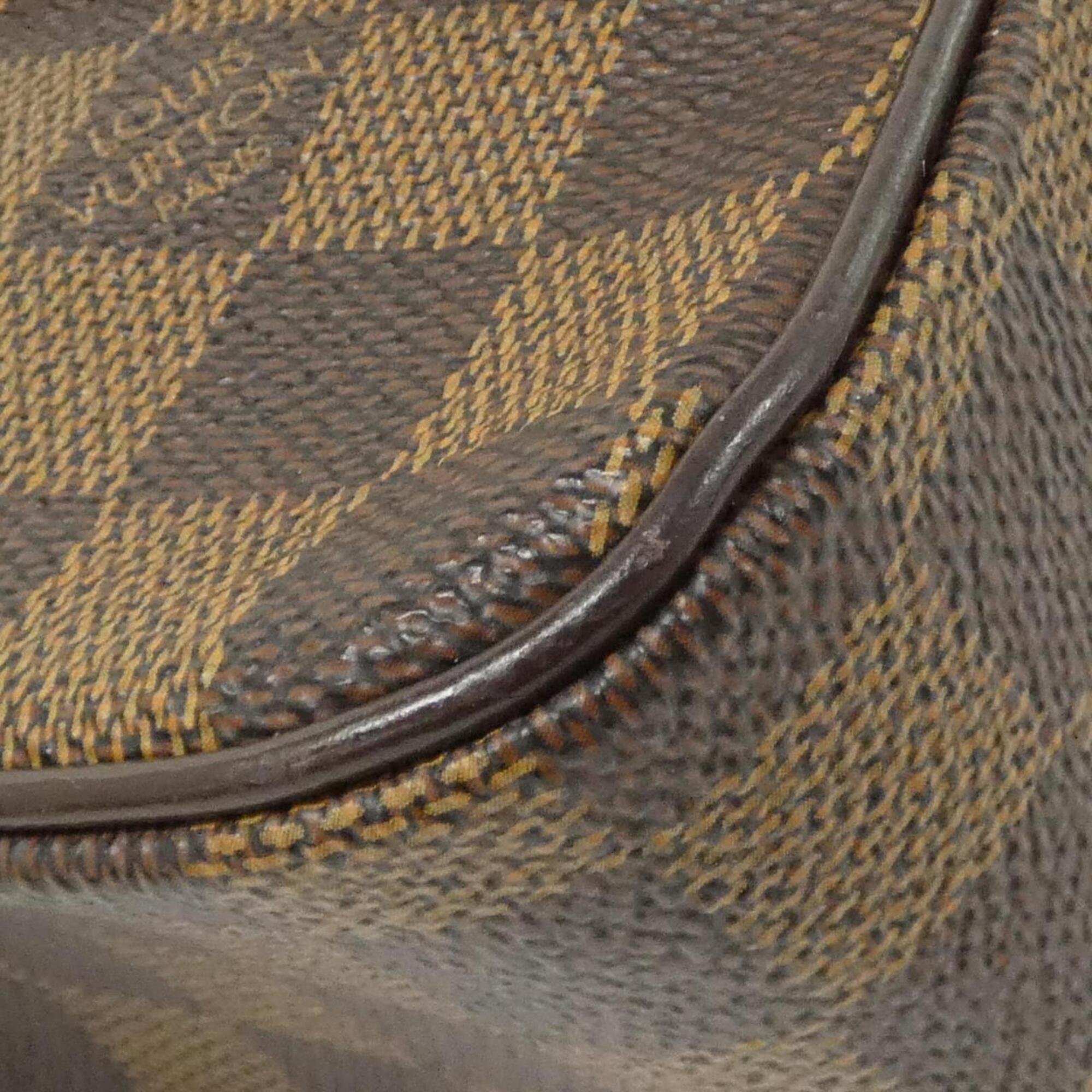 Louis Vuitton Brown Coated Canvas Shoulder Bag (Pre-Owned)