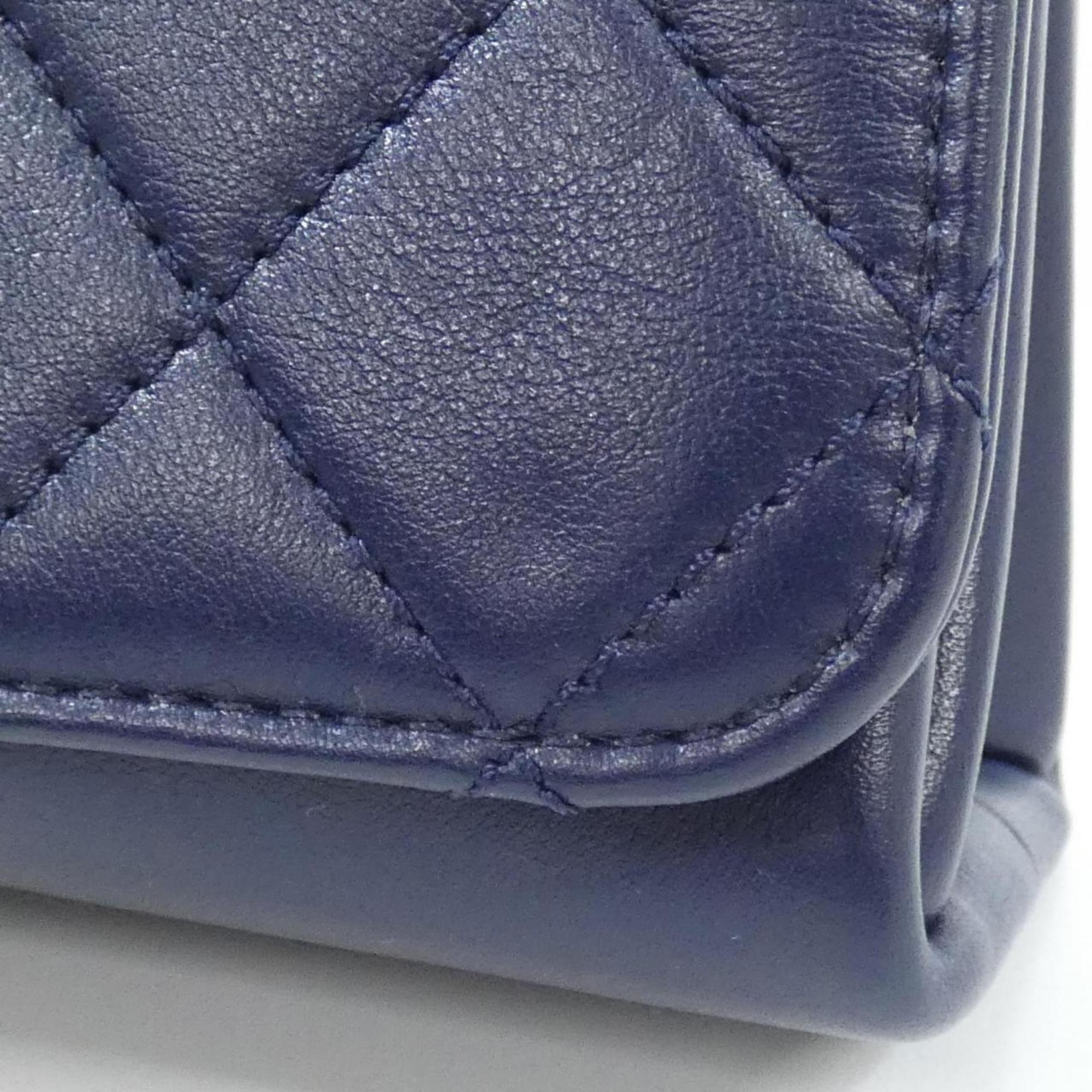 Chanel Navy Leather Shoulder Bag (Pre-Owned)