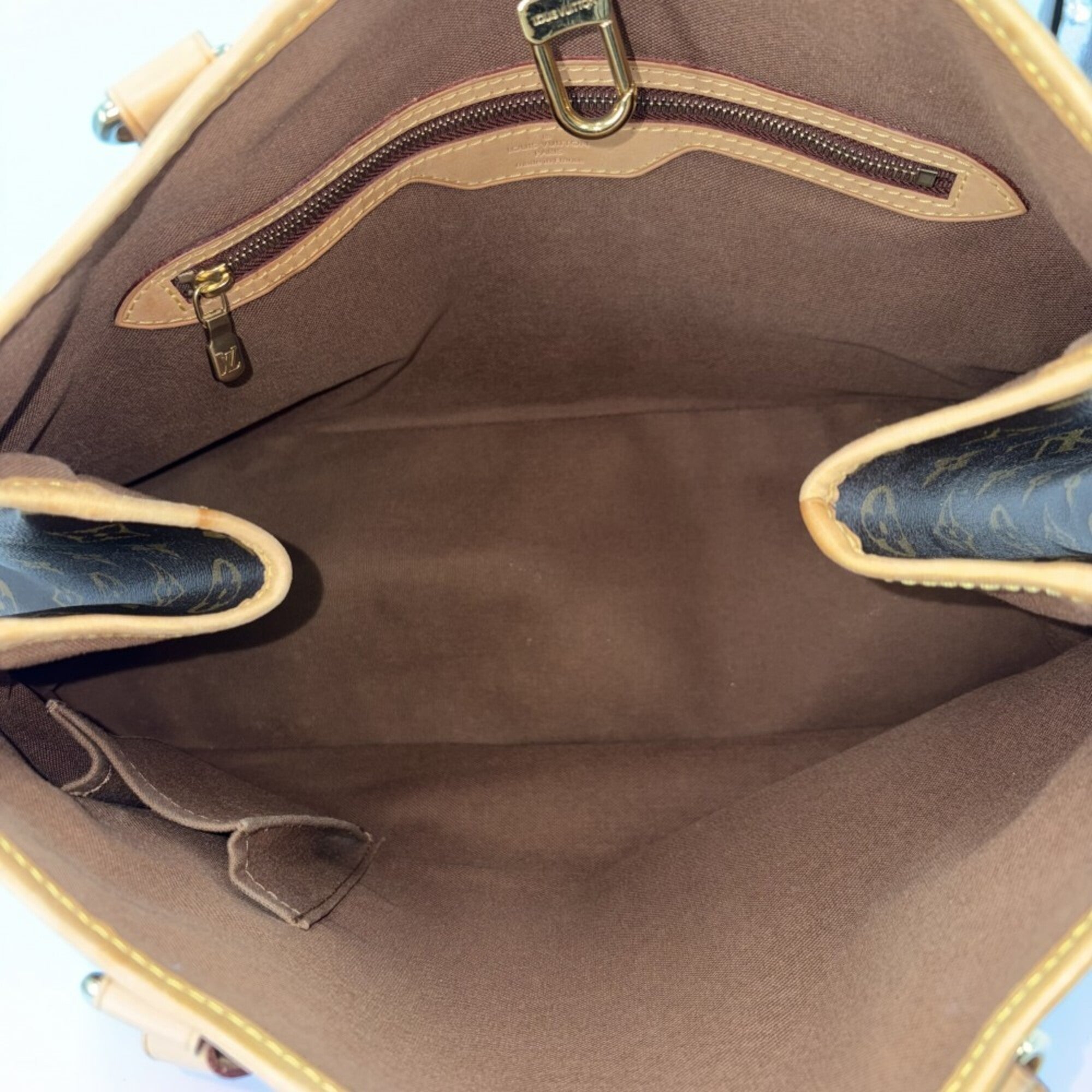 Louis Vuitton Brown Monogram Canvas Handbag Tote Bag (Pre-Owned)