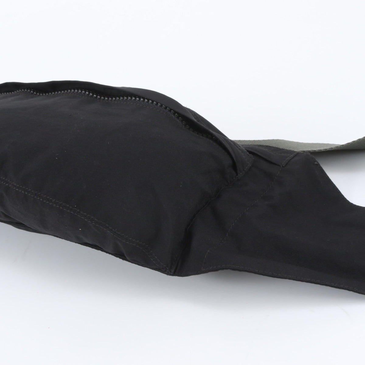 Pradasports Black Pouch Shoulder Bag Sling Bag (Pre-Owned)