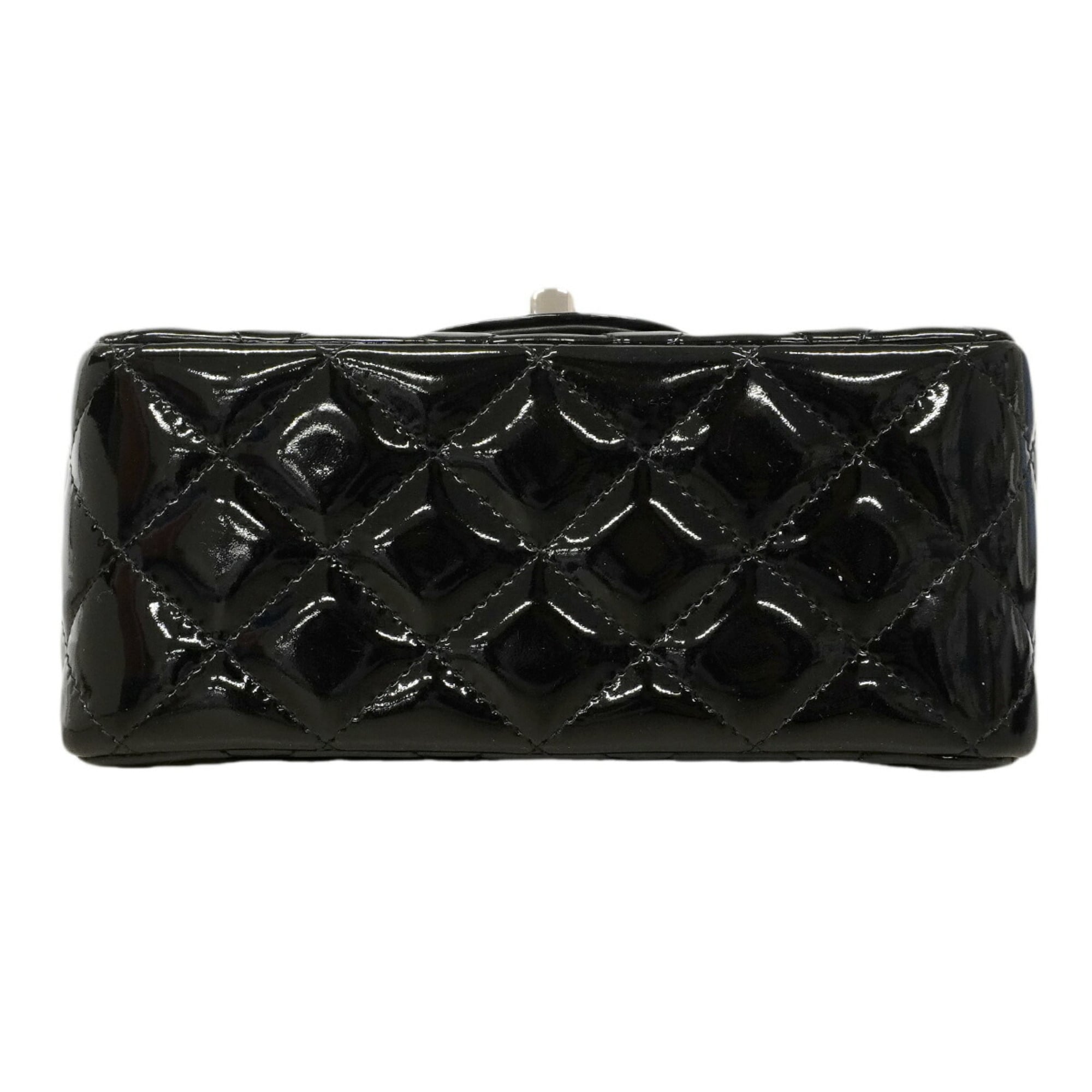 Chanel Black Patent Leather Shoulder Bag (Pre-Owned)