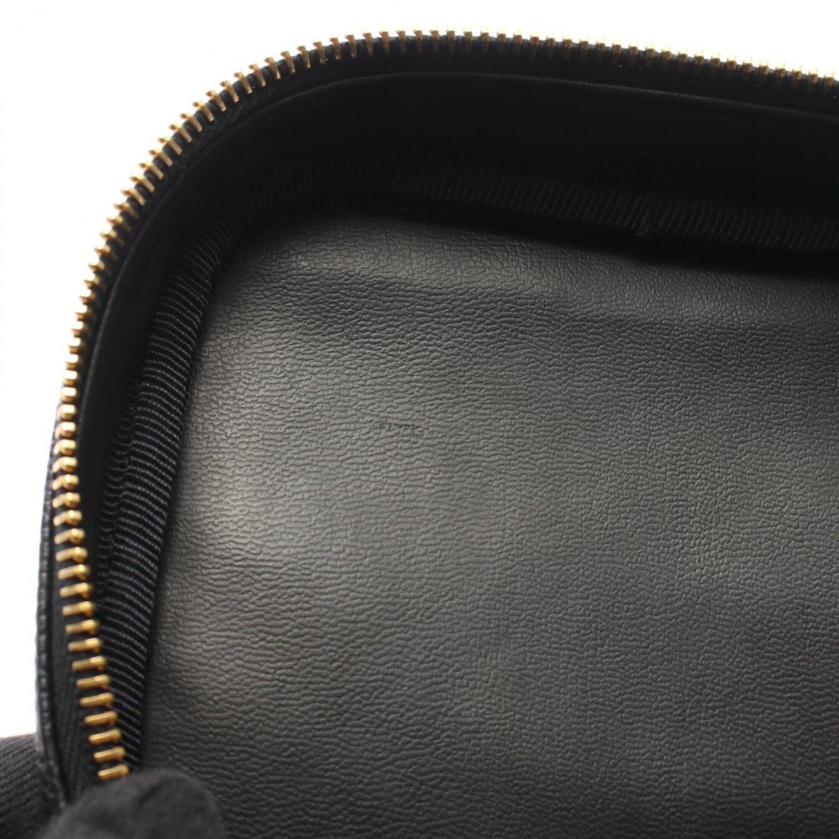 Chanel Black Grained Calfskin Handbag (Pre-Owned)