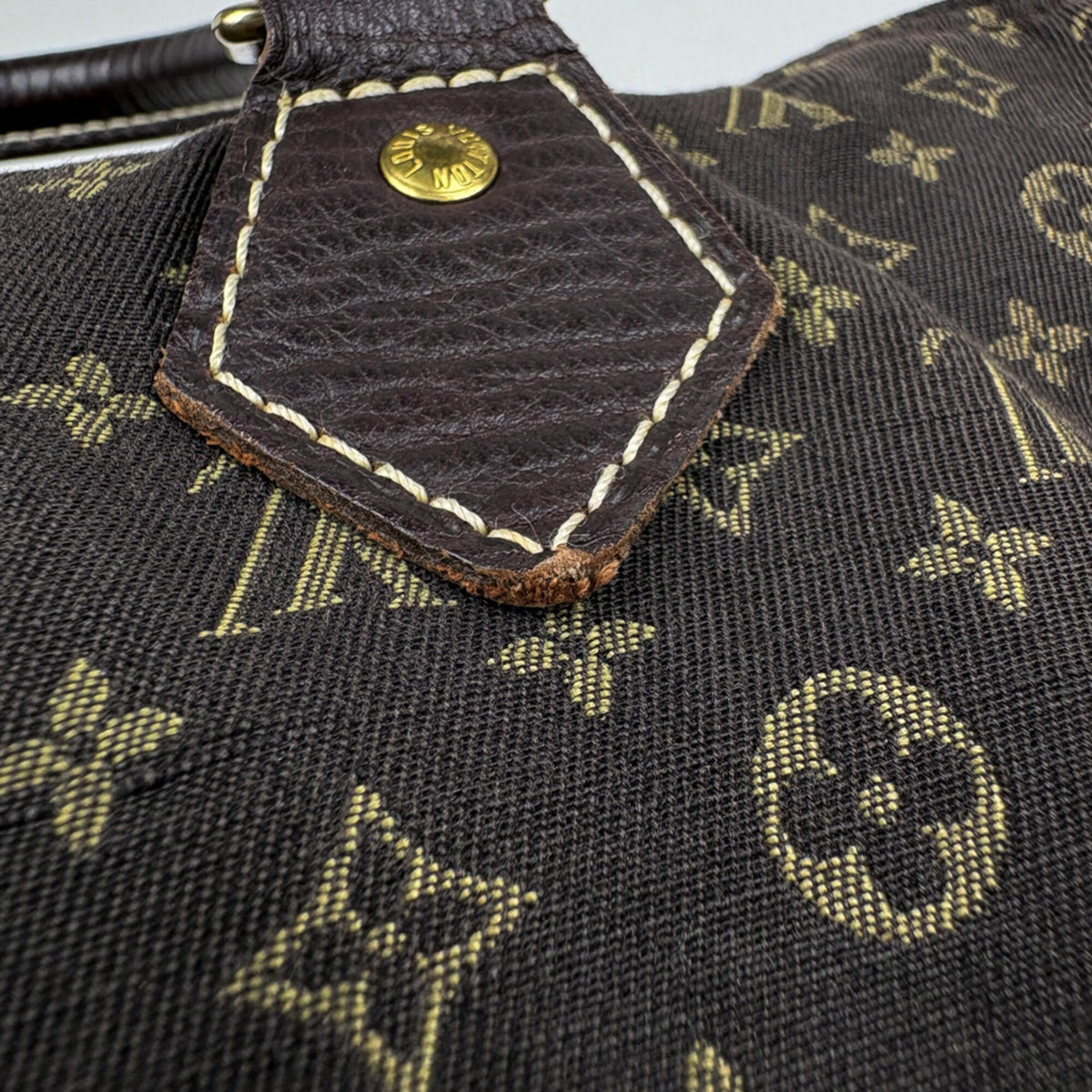 Louis Vuitton Dark Brown Ebene Monogram Boston Bag Handbag (Pre-Owned)