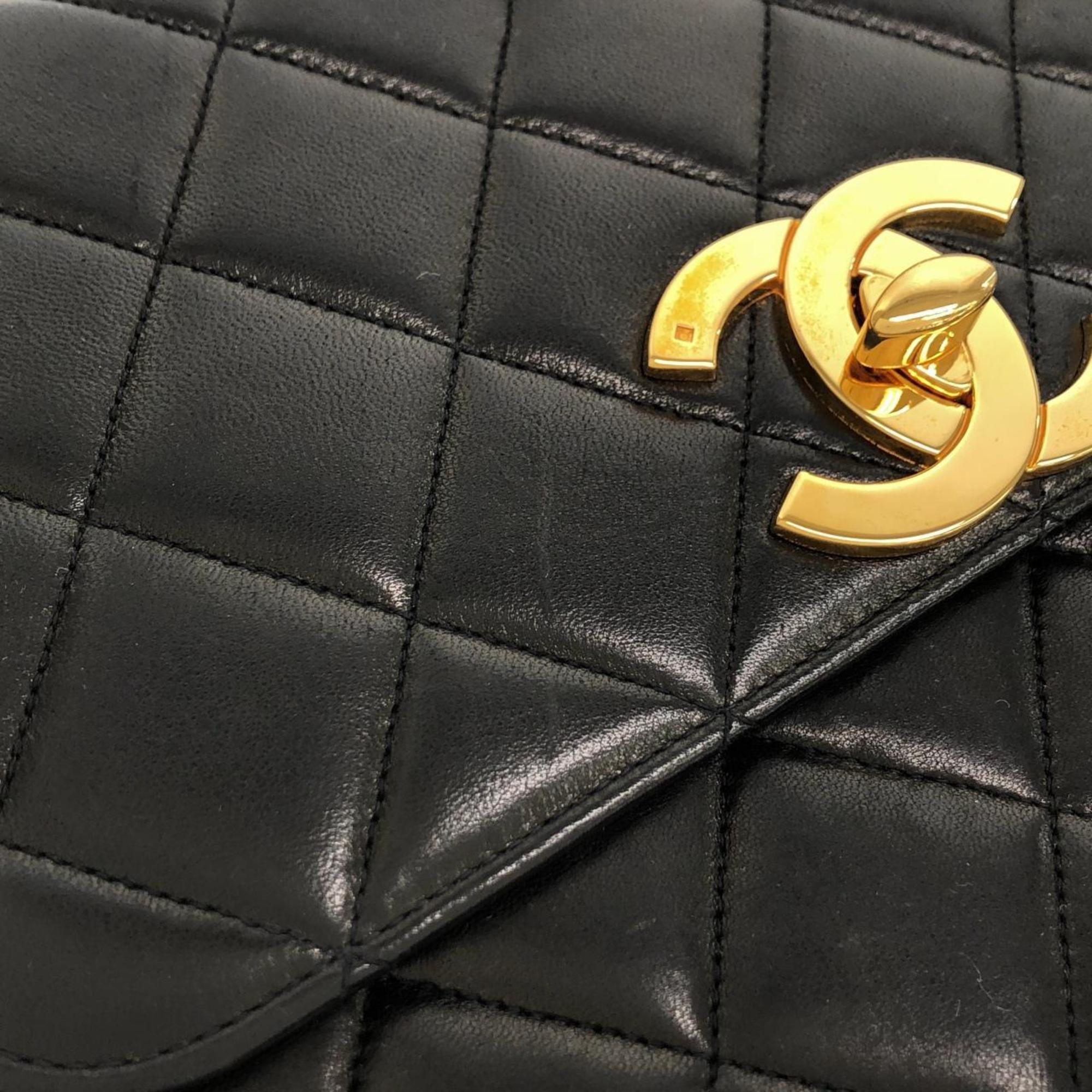 Chanel Black Leather Shoulder Bag (Pre-Owned)