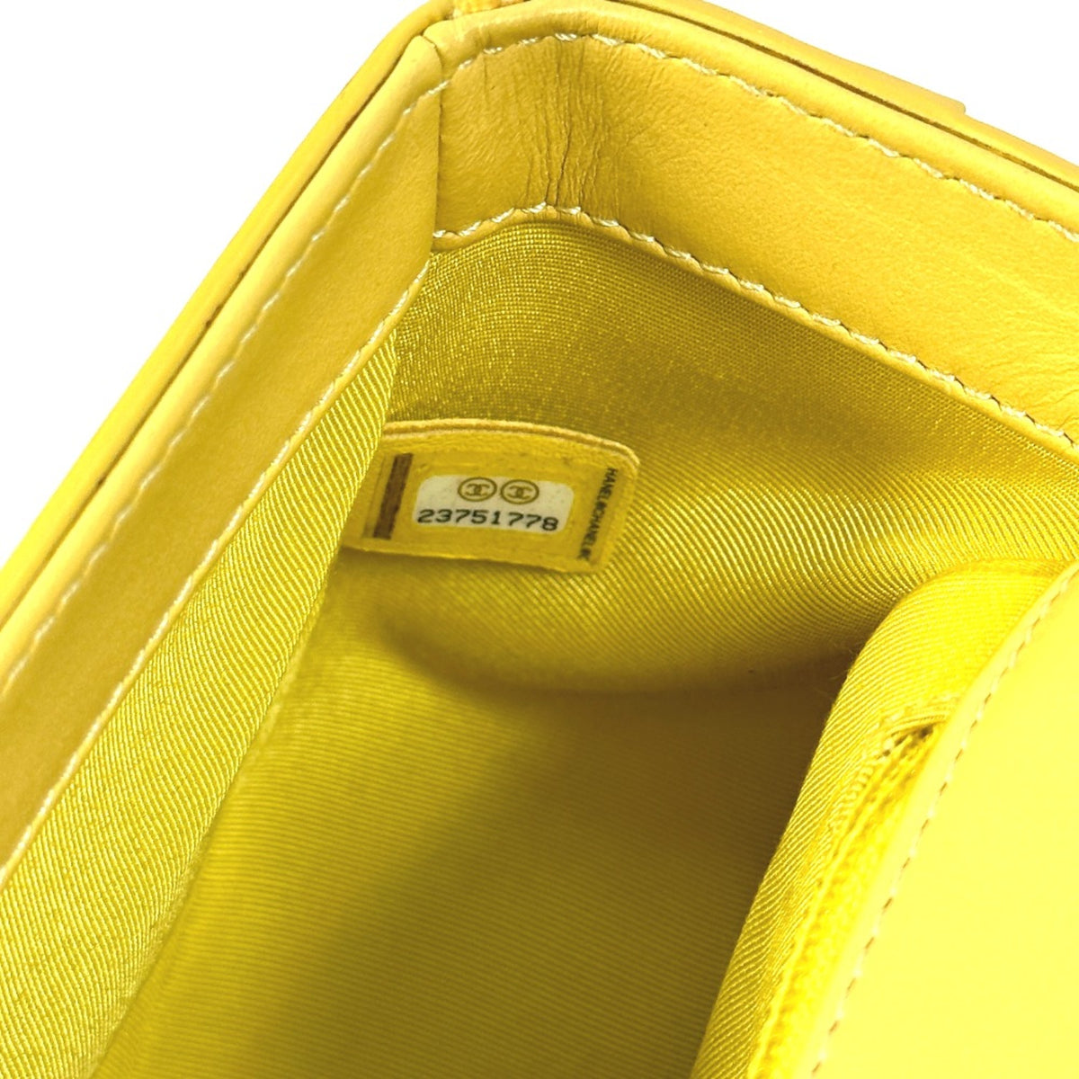 Chanel Yellow Leather Shoulder Bag (Pre-Owned)