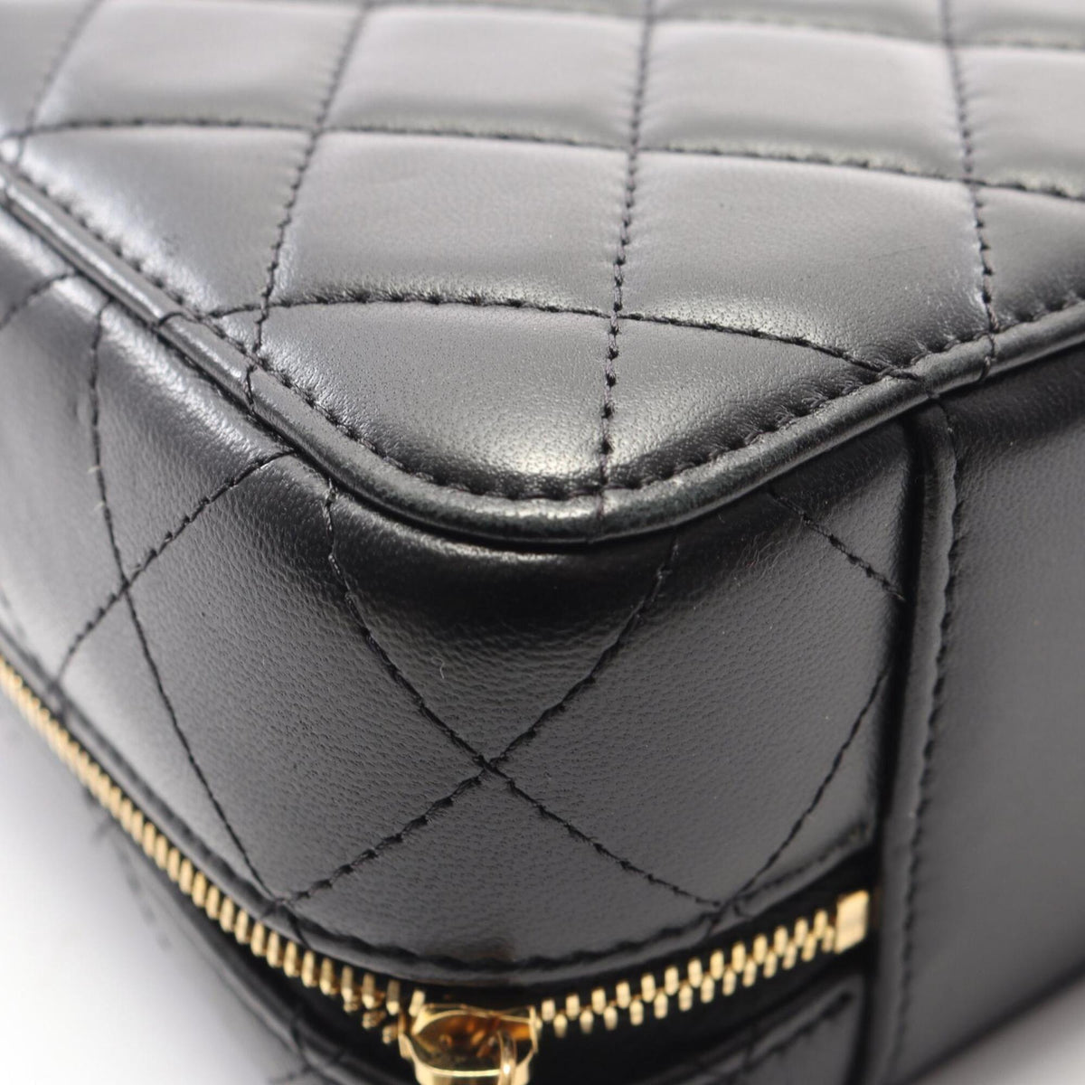 Chanel Black Gold Leather Handbag Shoulder Bag Vanity Bag (Pre-Owned)