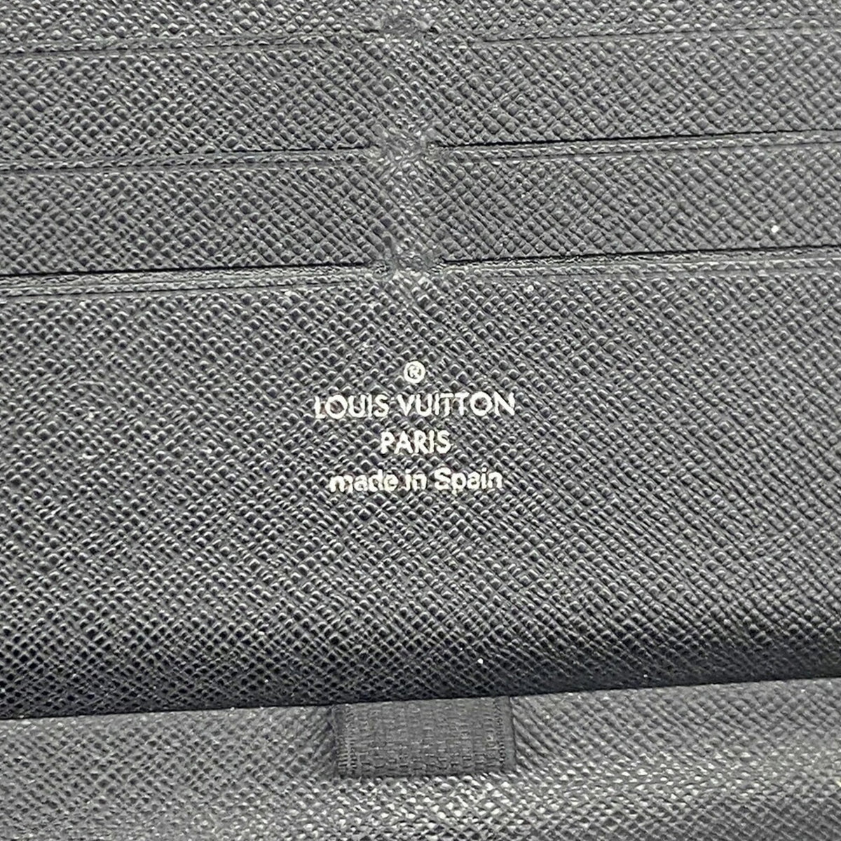 Louis Vuitton Black Long Wallet (Bi-Fold) (Pre-Owned)