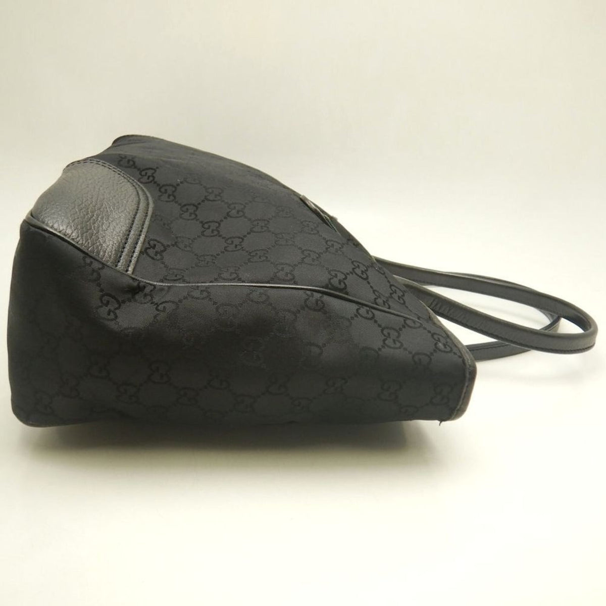 Gucci Black Nylon Canvas Leather Tote Bag (Pre-Owned)