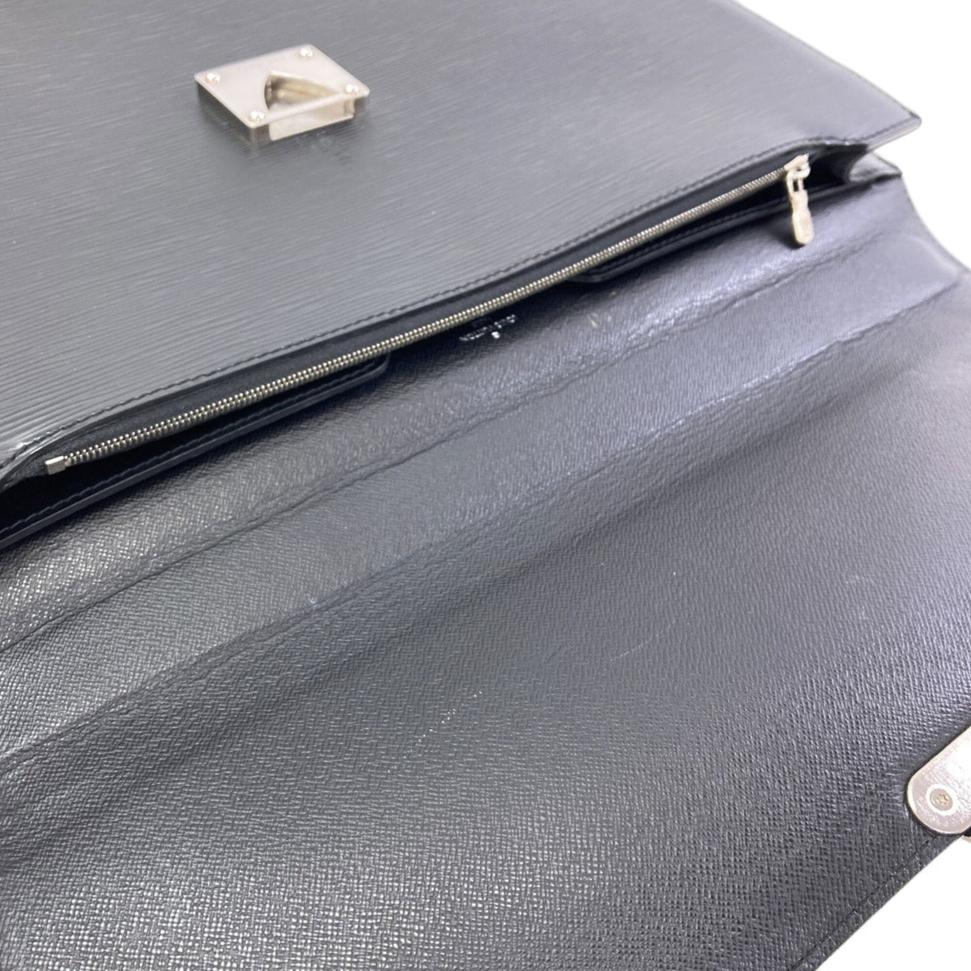 Louis Vuitton Black Epi Leather Handbag (Pre-Owned)