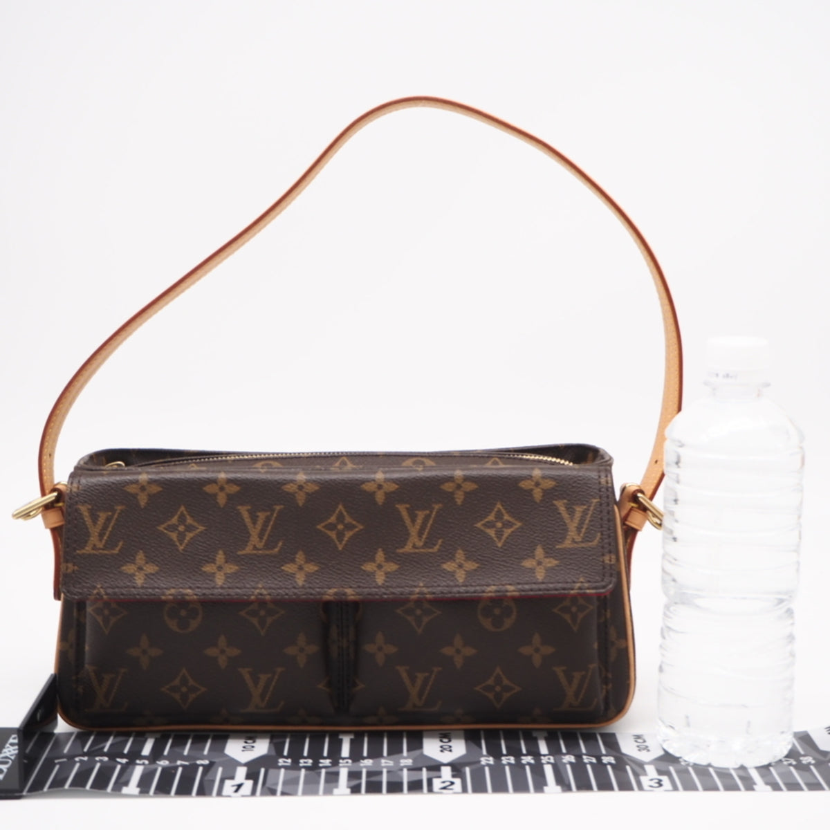 Louis Vuitton Beige Brown Coated Canvas Handbag (Pre-Owned)