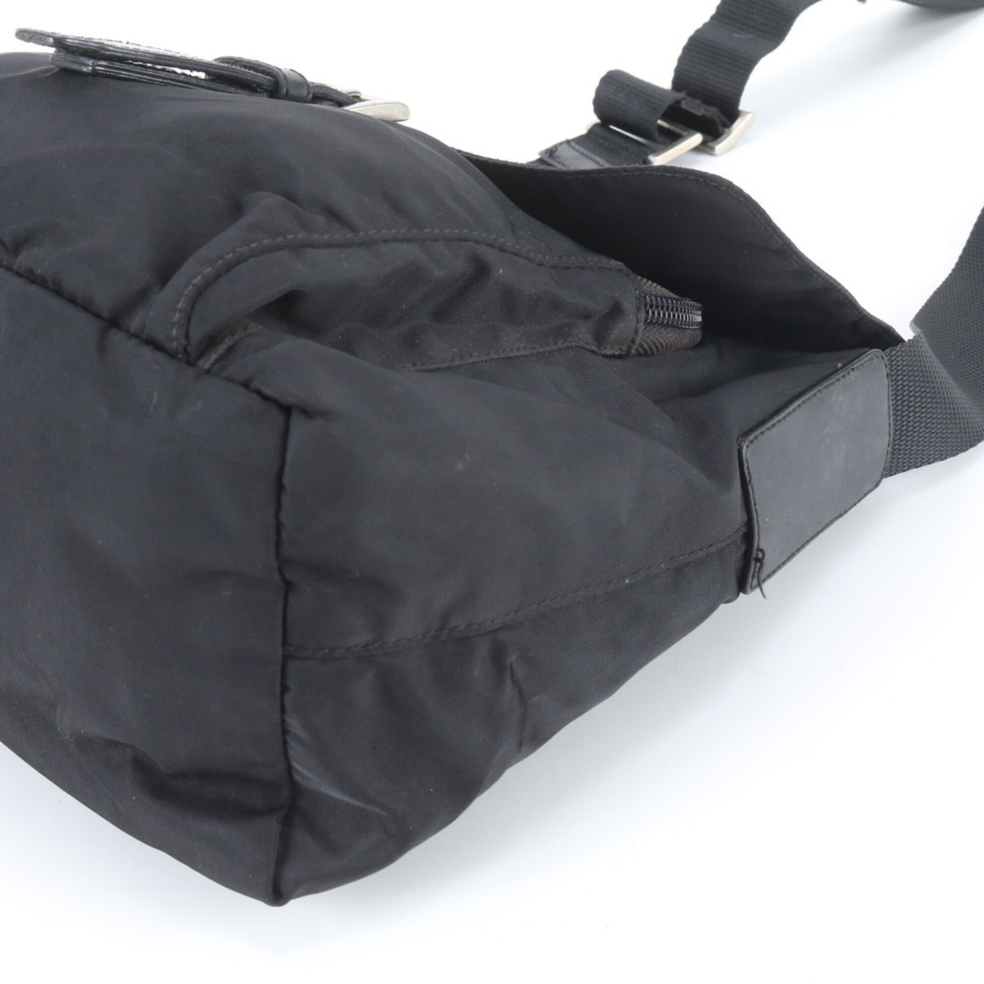 Prada Black Nylon Leather Shoulder Bag (Pre-Owned)