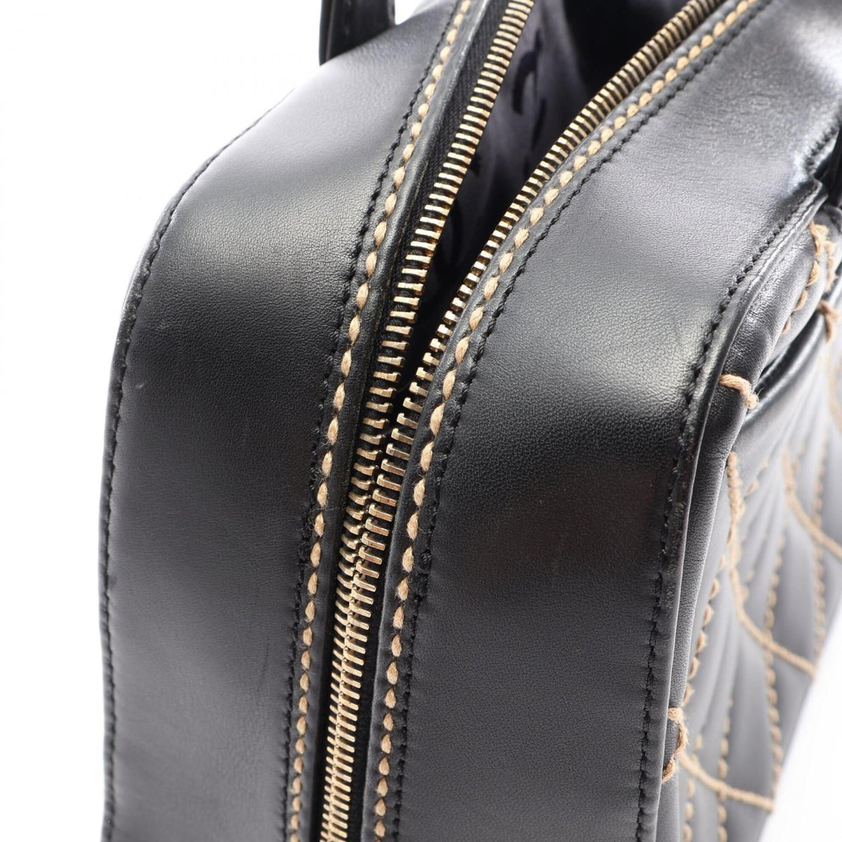 Chanel Black Leather Handbag (Pre-Owned)