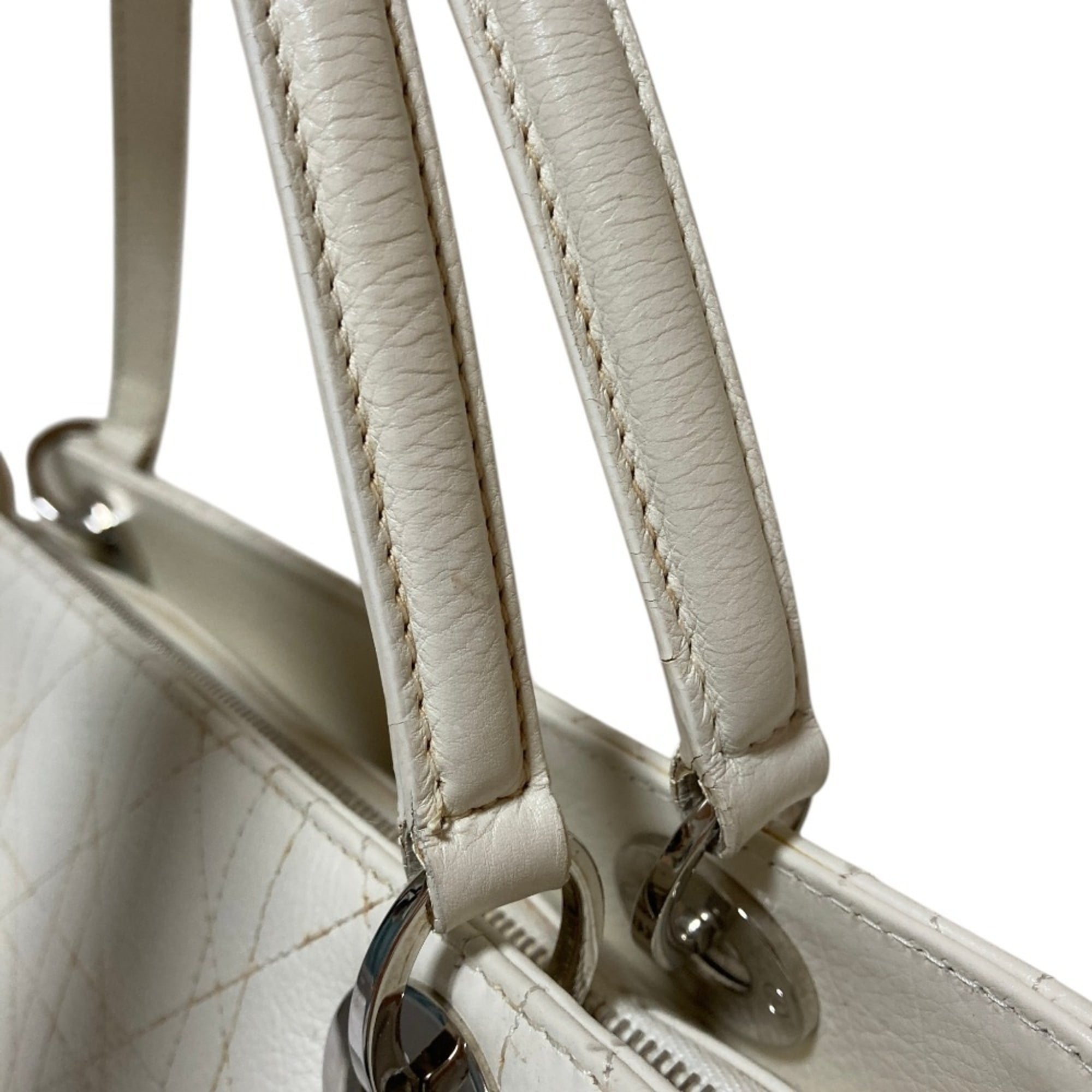 Christian Dior White Handbag (Pre-Owned)