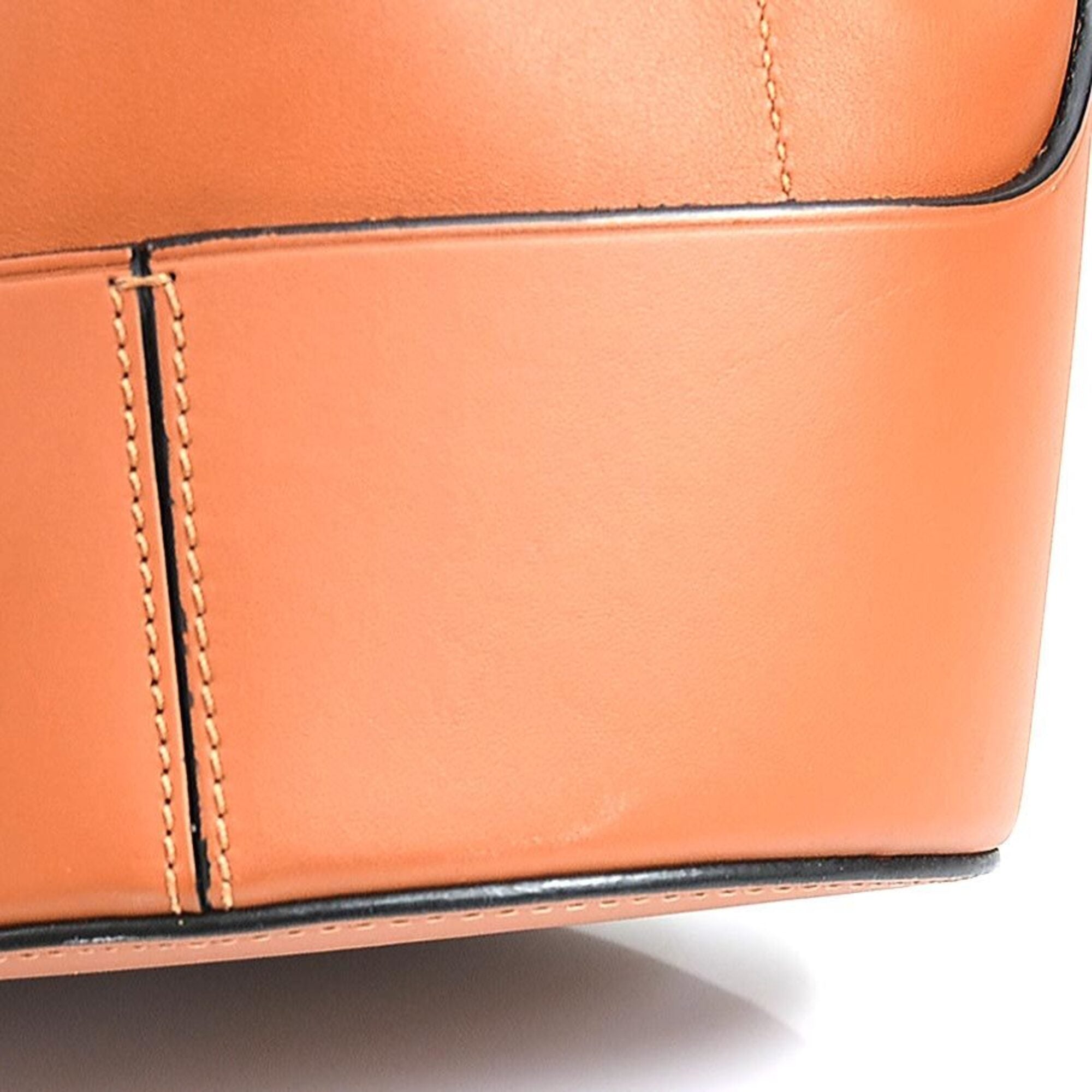 Loewe Brown Leather Shoulder Bag (Pre-Owned)