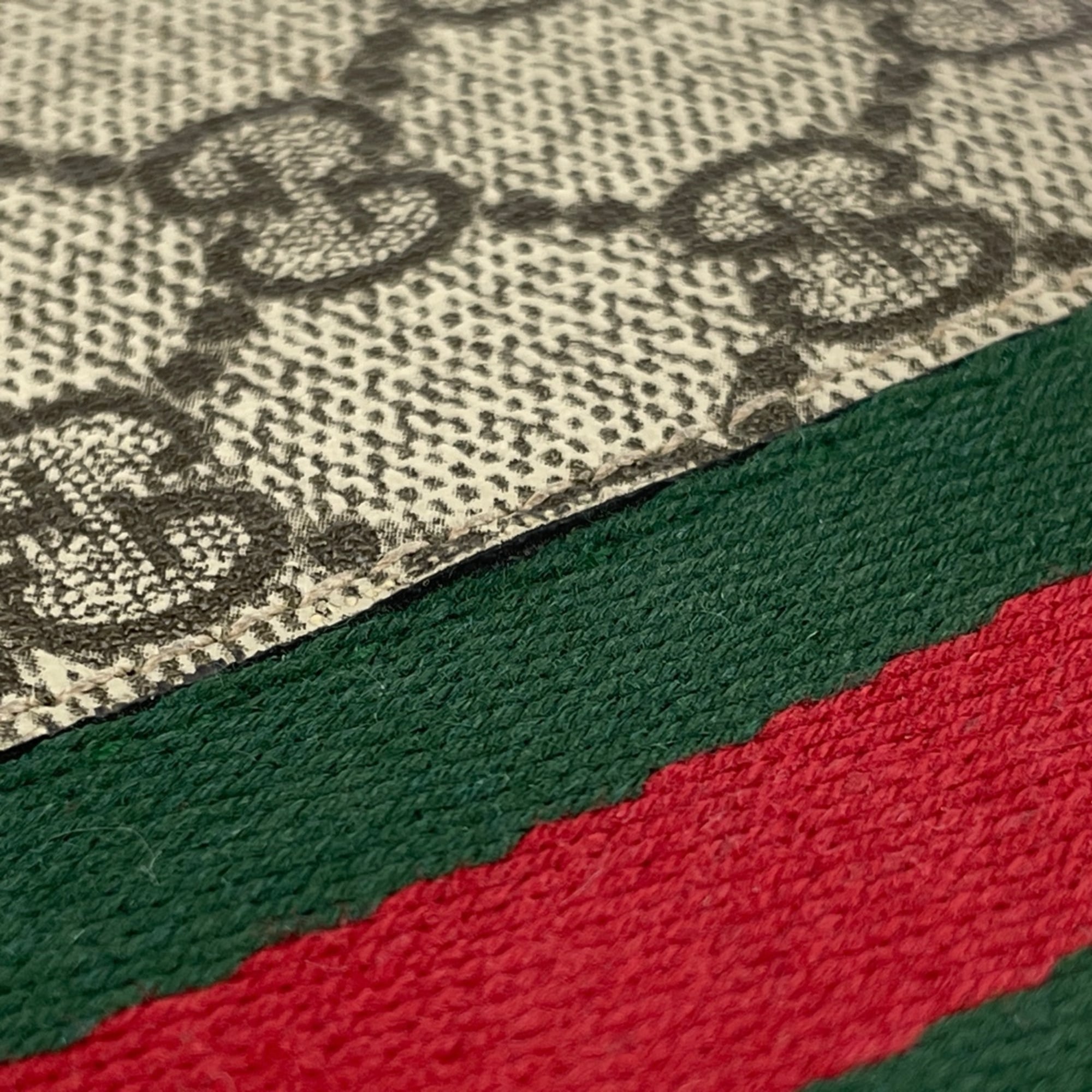 Gucci Beige Green Red Color Coated Canvas Long Wallet (Tri-Fold) (Pre-Owned)