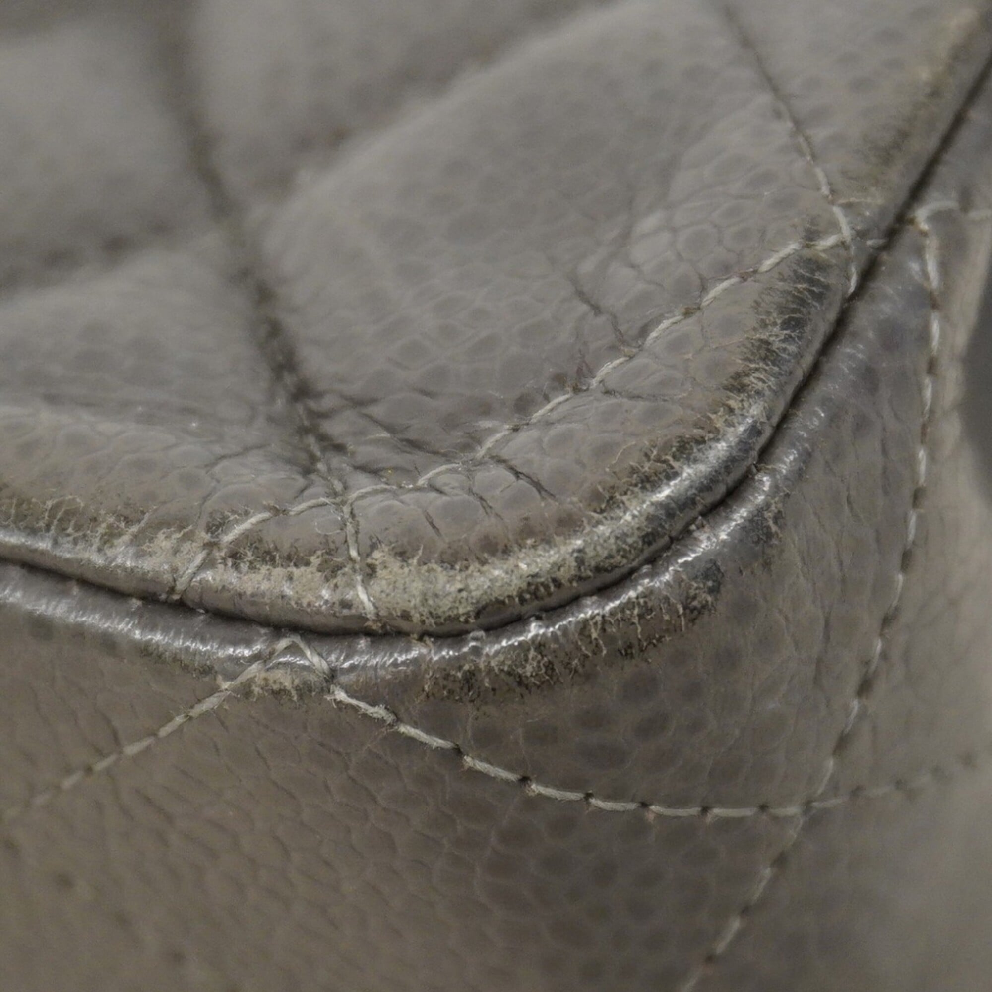 Chanel Gray Grained Calfskin Shoulder Bag (Pre-Owned)