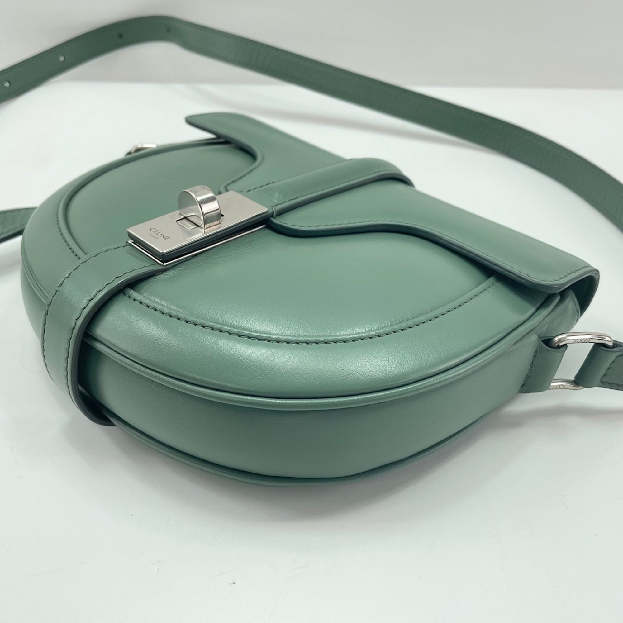 Celine Green Shoulder Bag (Pre-Owned)
