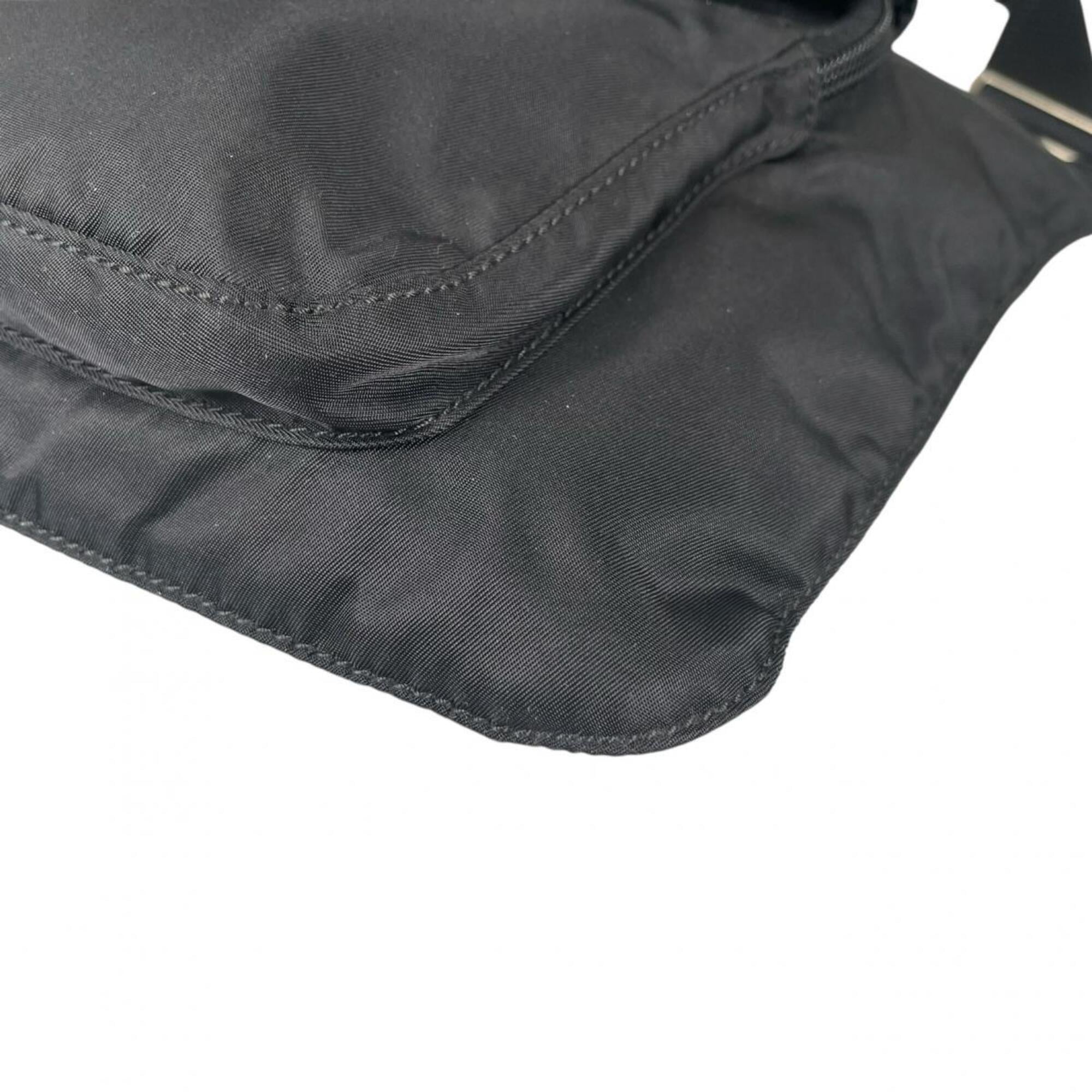 Prada Black Nylon Shoulder Bag (Pre-Owned)