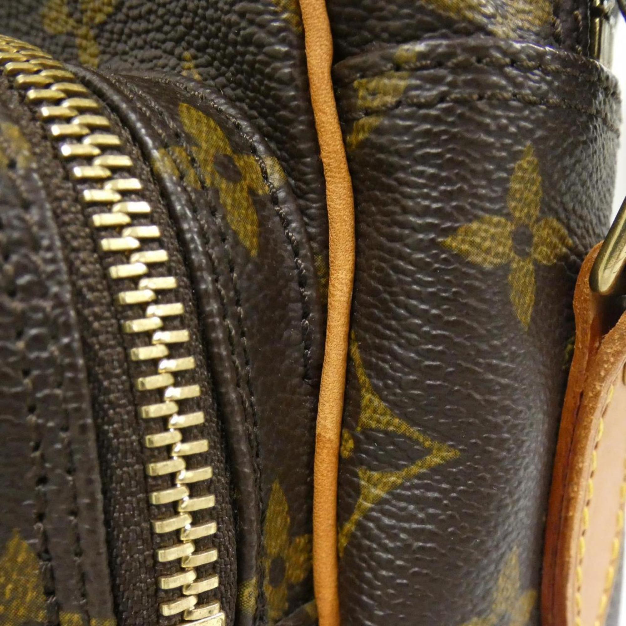 Louis Vuitton Brown Coated Canvas Shoulder Bag (Pre-Owned)