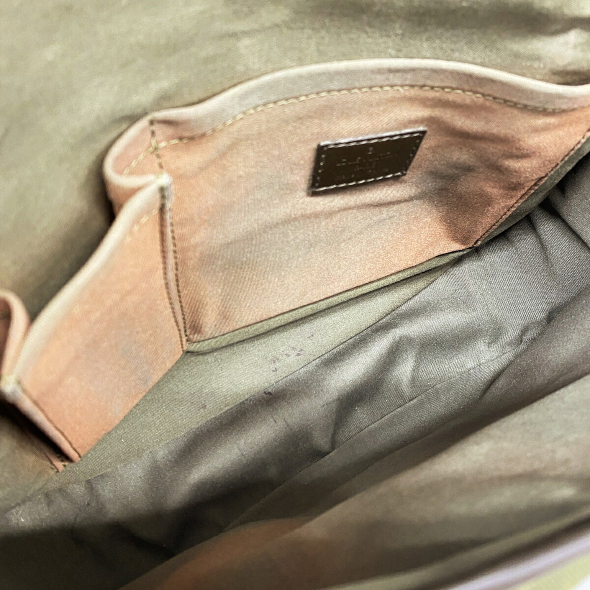 Louis Vuitton Tst Khaki Shoulder Bag (Pre-Owned)