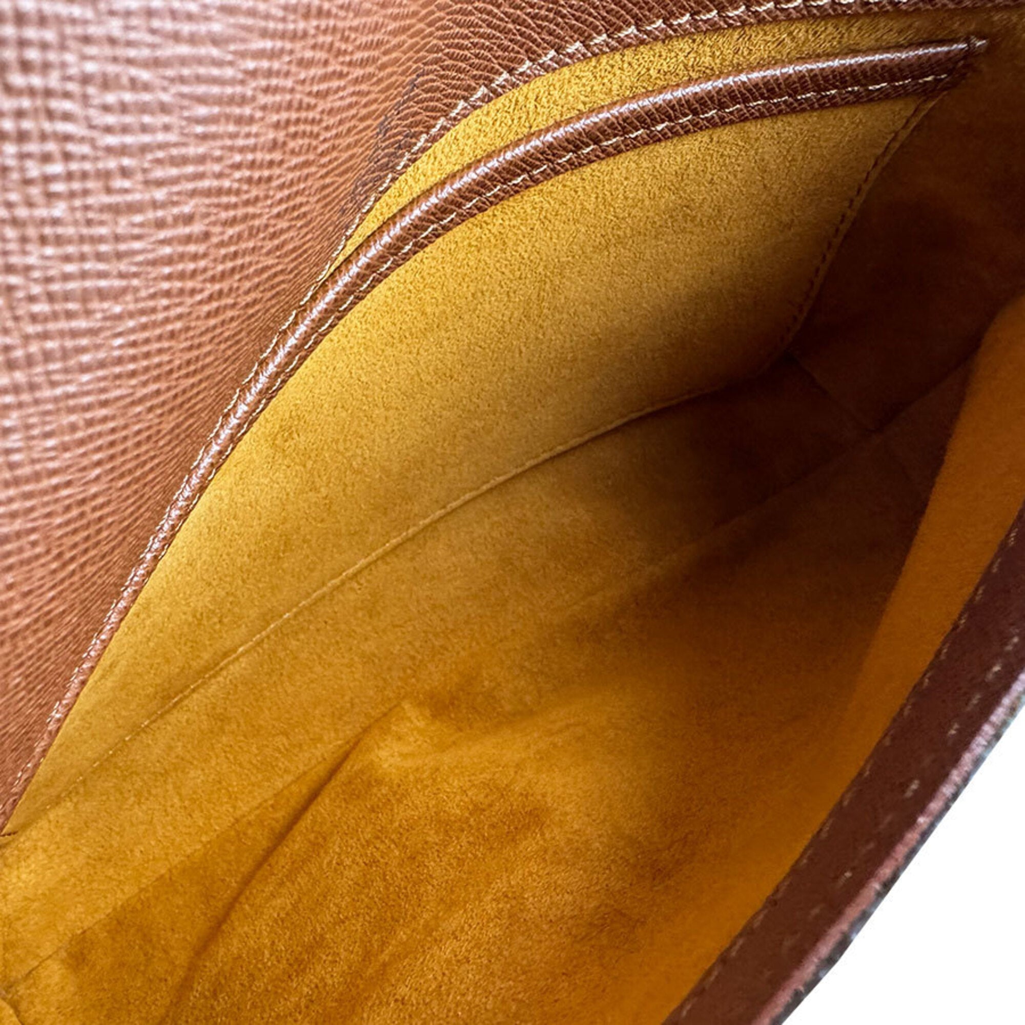 Louis Vuitton Brown Monogram Monogram Shoulder Bag (Pre-Owned)