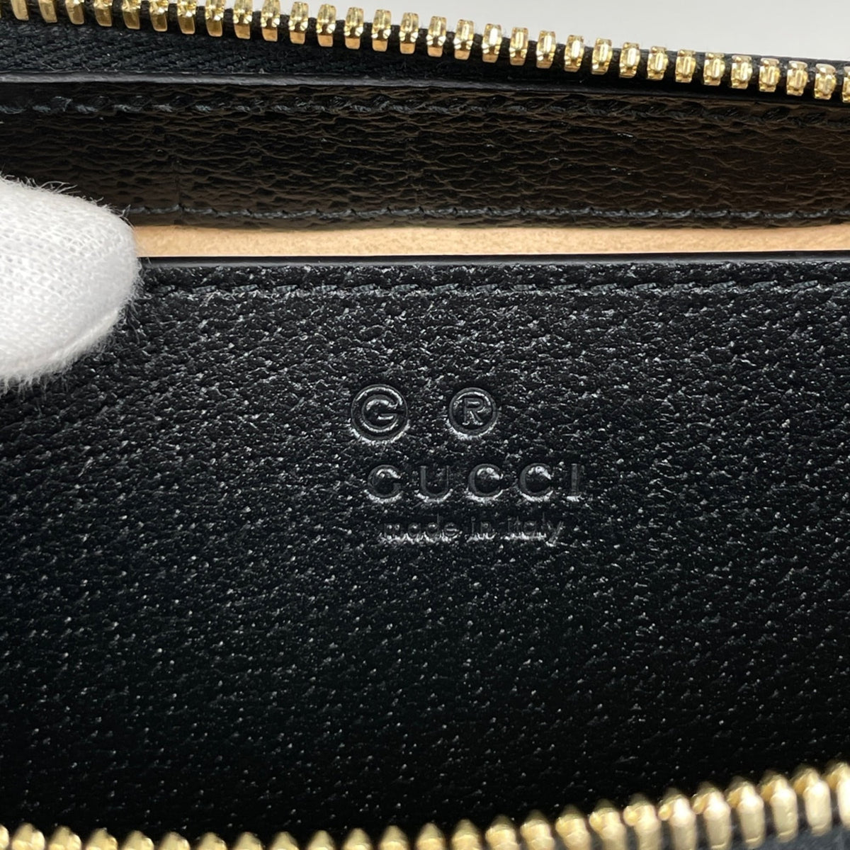Gucci Sherry Line Black Leather Handbag (Pre-Owned)