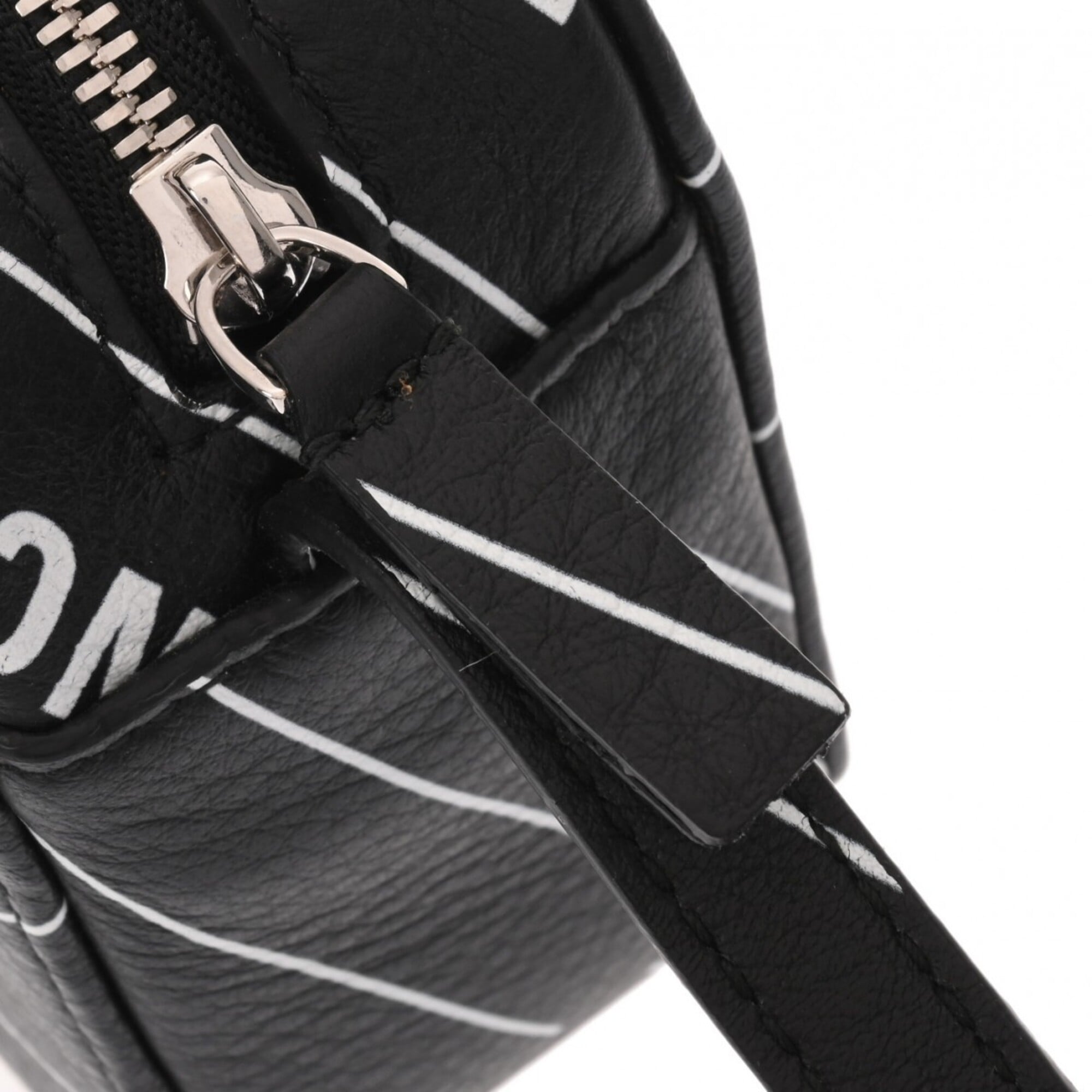 Balenciaga Black Leather Shoulder Bag (Pre-Owned)