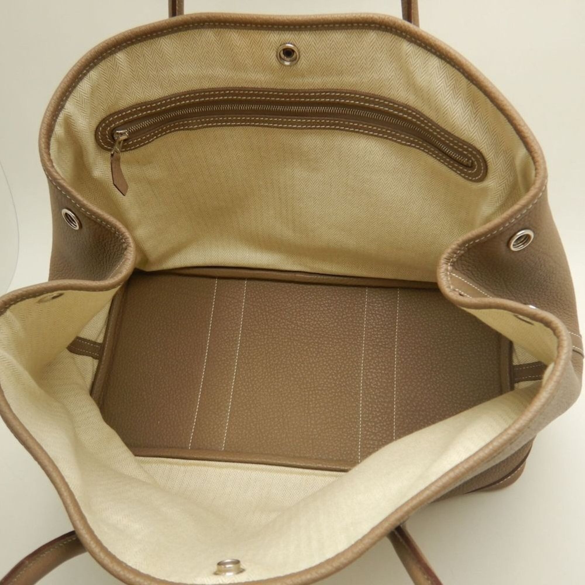 Hermes Etoupe Gray Negonda Leather Handbag (Pre-Owned)