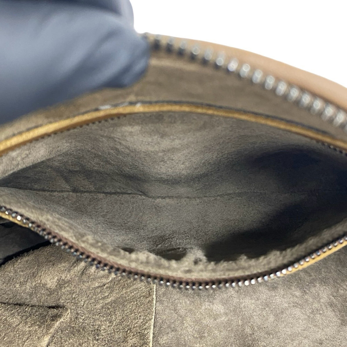 Bottega Veneta Brown Leather Pochette Shoulder Bag (Pre-Owned)