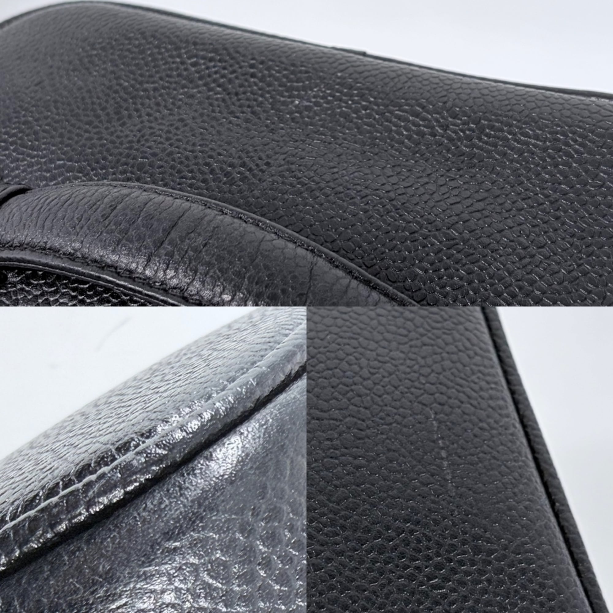 Chanel Black Grained Calfskin Pouch Vanity Bag (Pre-Owned)
