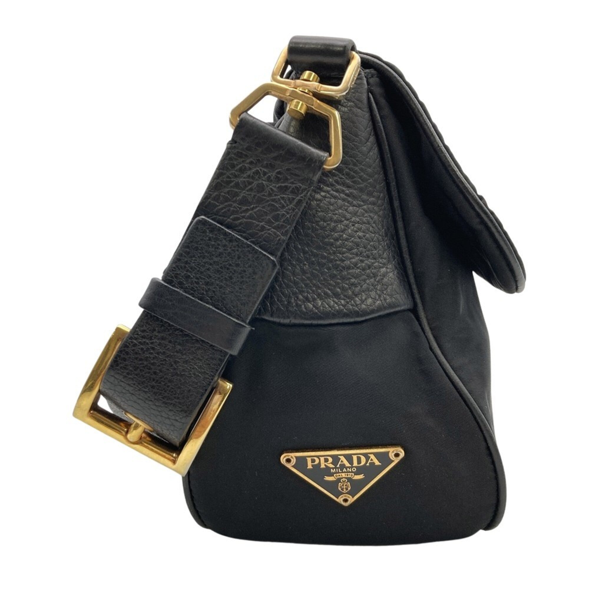 Prada Black Nylon Shoulder Bag (Pre-Owned)