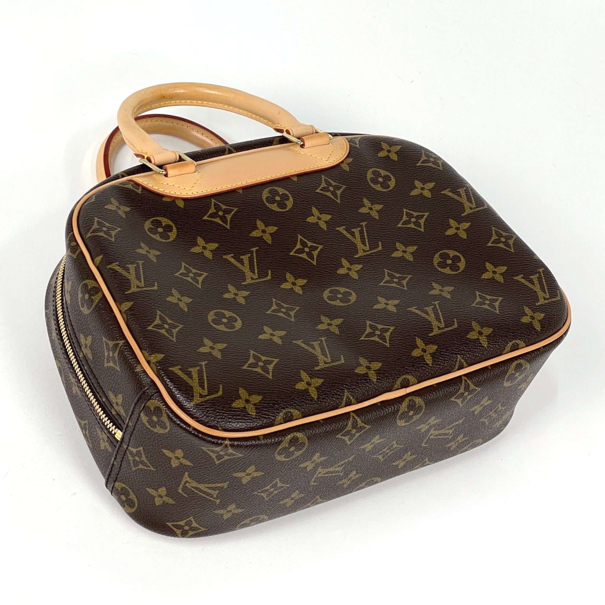 Louis Vuitton Brown Monogram Handbag (Pre-Owned)