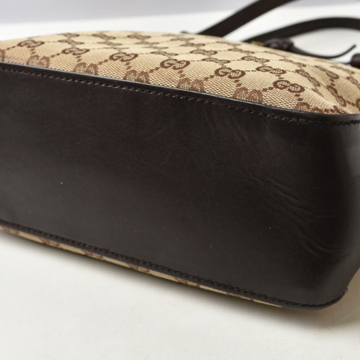 Gucci Beige Brown Gg Canvas Handbag (Pre-Owned)