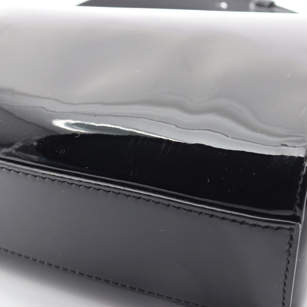 Bally Black Patent Leather Handbag Shoulder Bag (Pre-Owned)