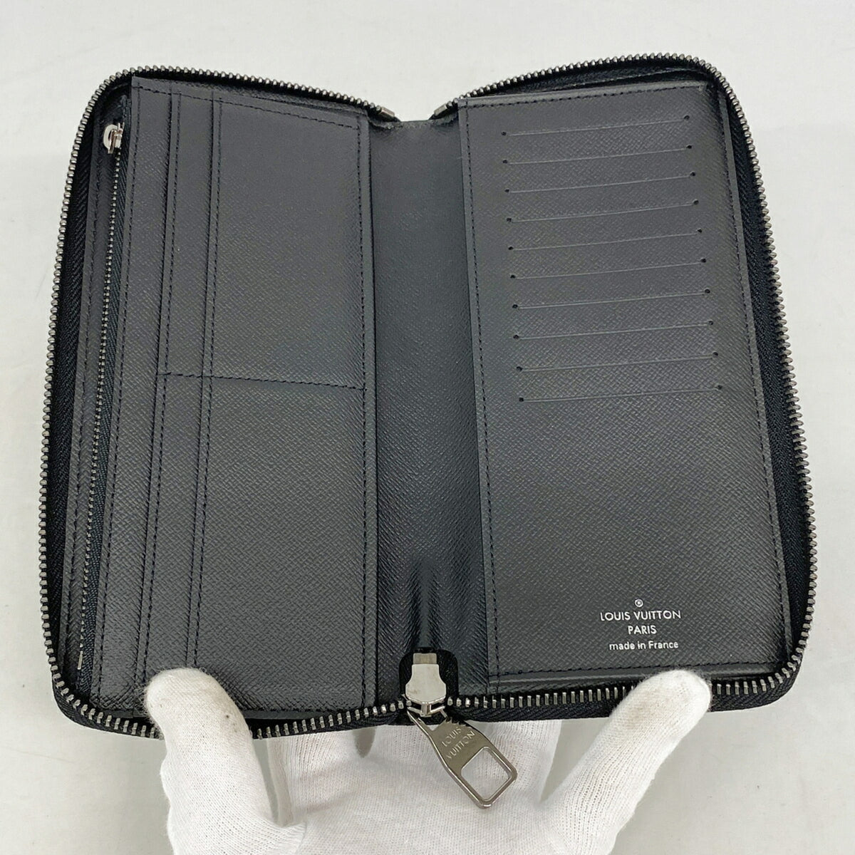 Louis Vuitton Black Long Wallet (Bi-Fold) (Pre-Owned)