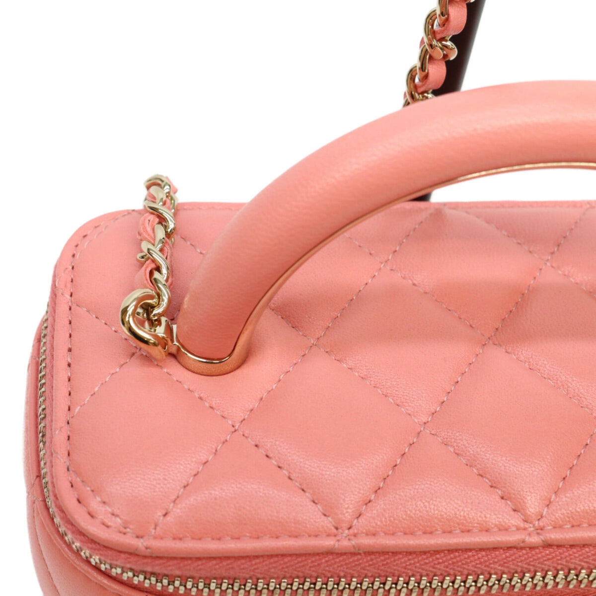 Chanel Pink Leather Shoulder Bag (Pre-Owned)
