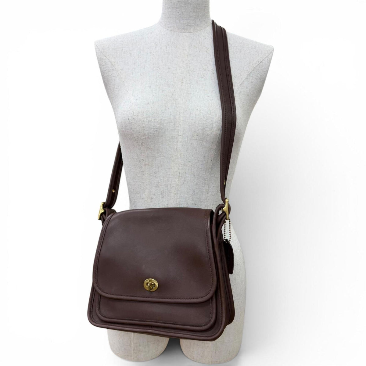 Coach Brown Leather Shoulder Bag (Pre-Owned)