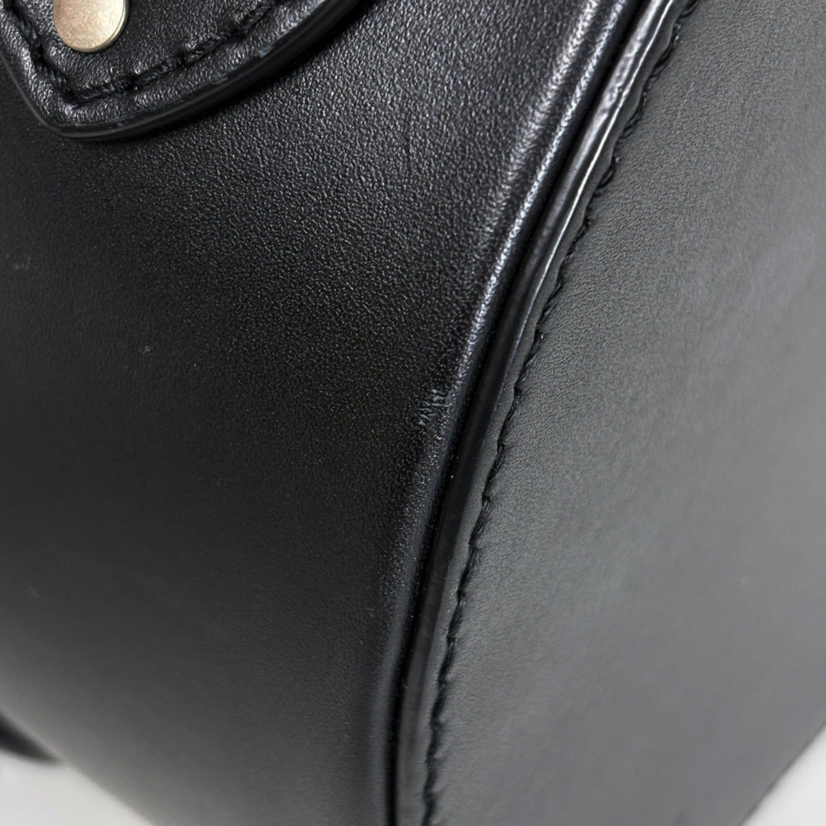 Saint Laurent Black Leather Handbag (Pre-Owned)