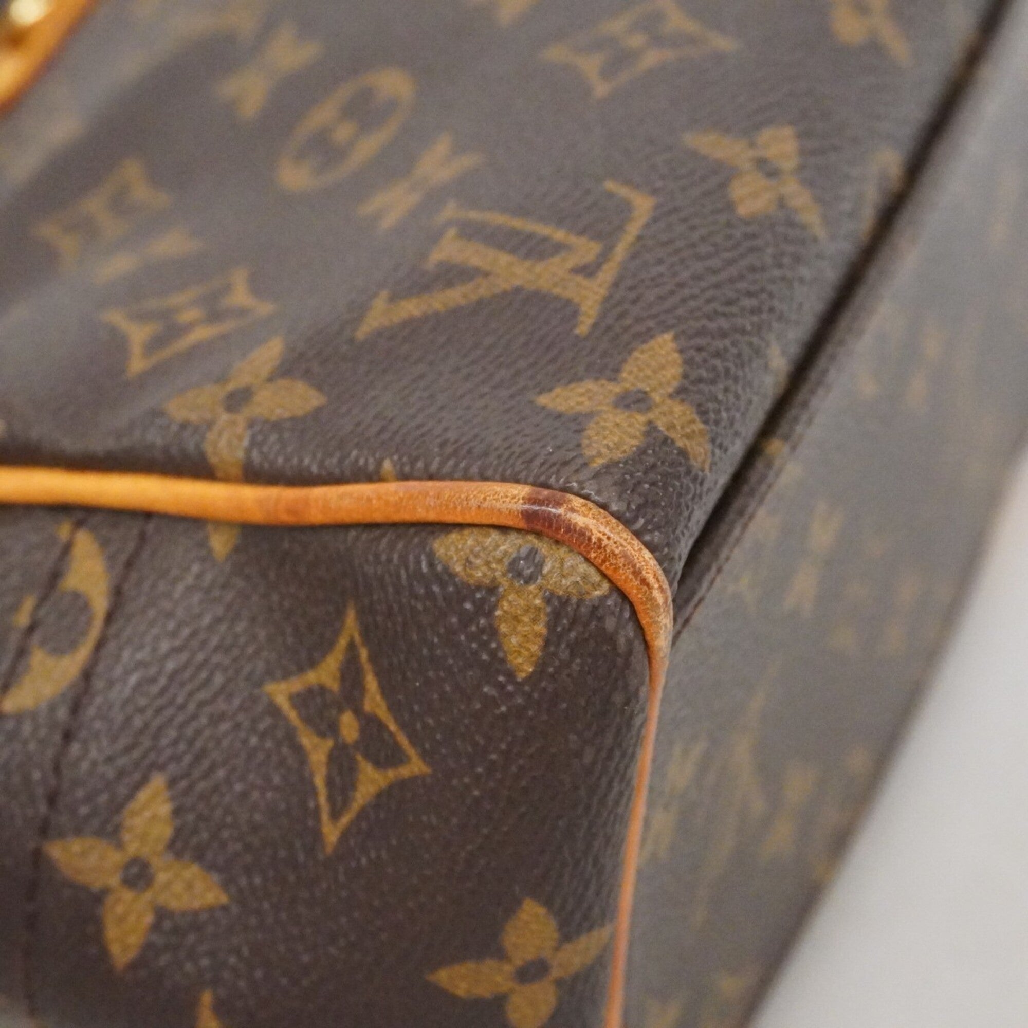 Louis Vuitton Brown Handbag (Pre-Owned)